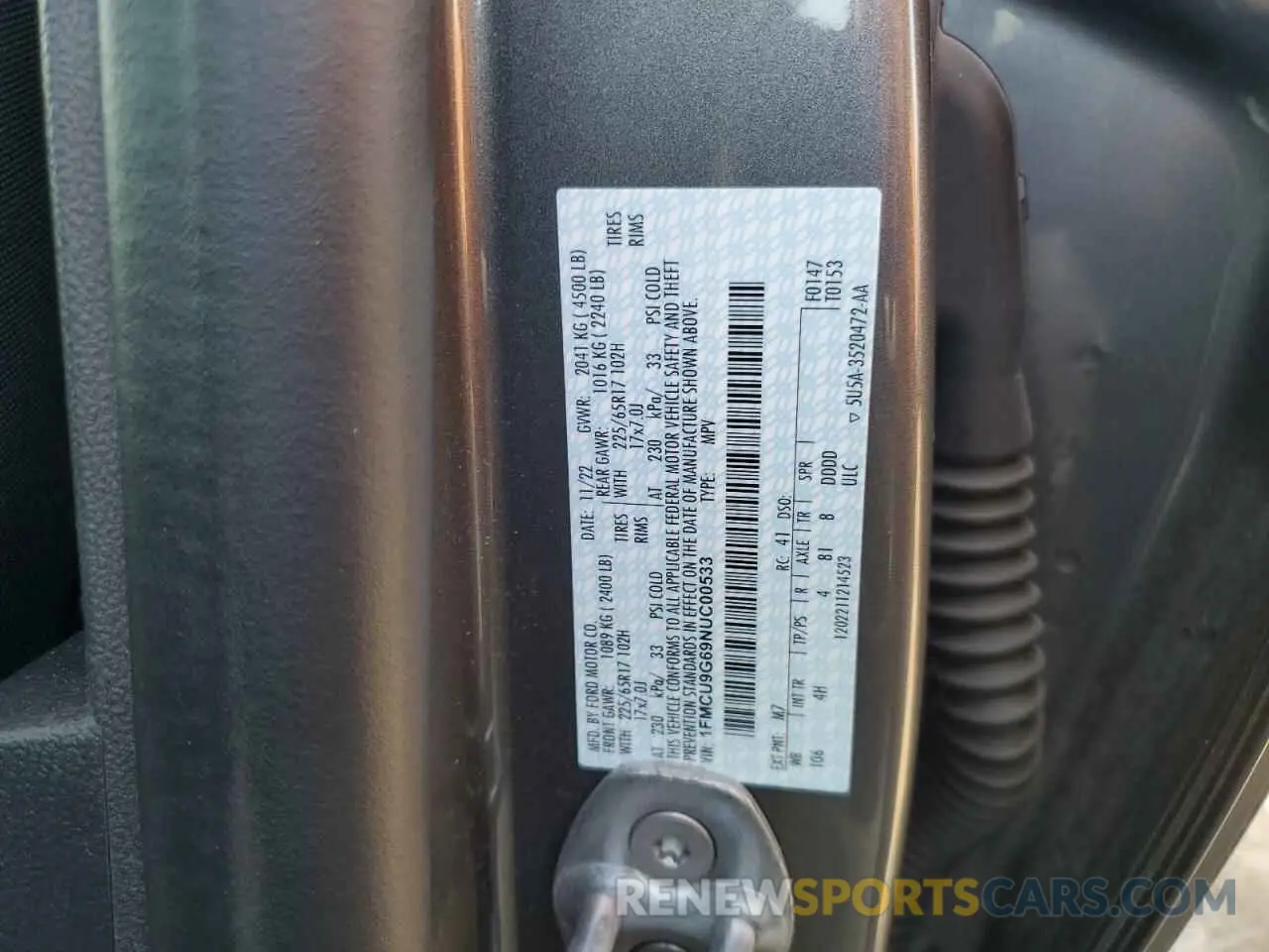 12 Фотография поврежденного автомобиля 1FMCU9G69NUC00533 FORD ESCAPE 2022