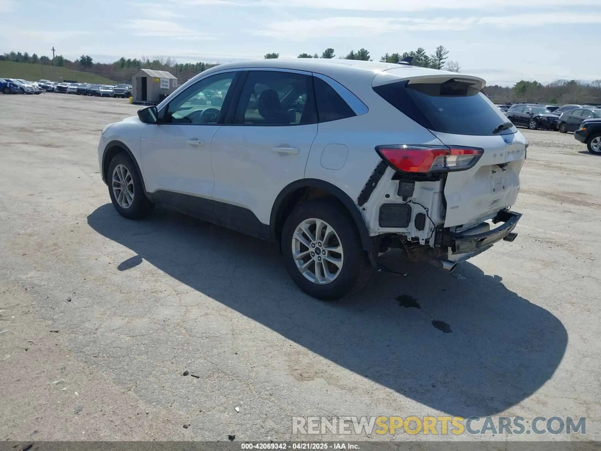 3 Photograph of a damaged car 1FMCU9G6XNUA64834 FORD ESCAPE 2022