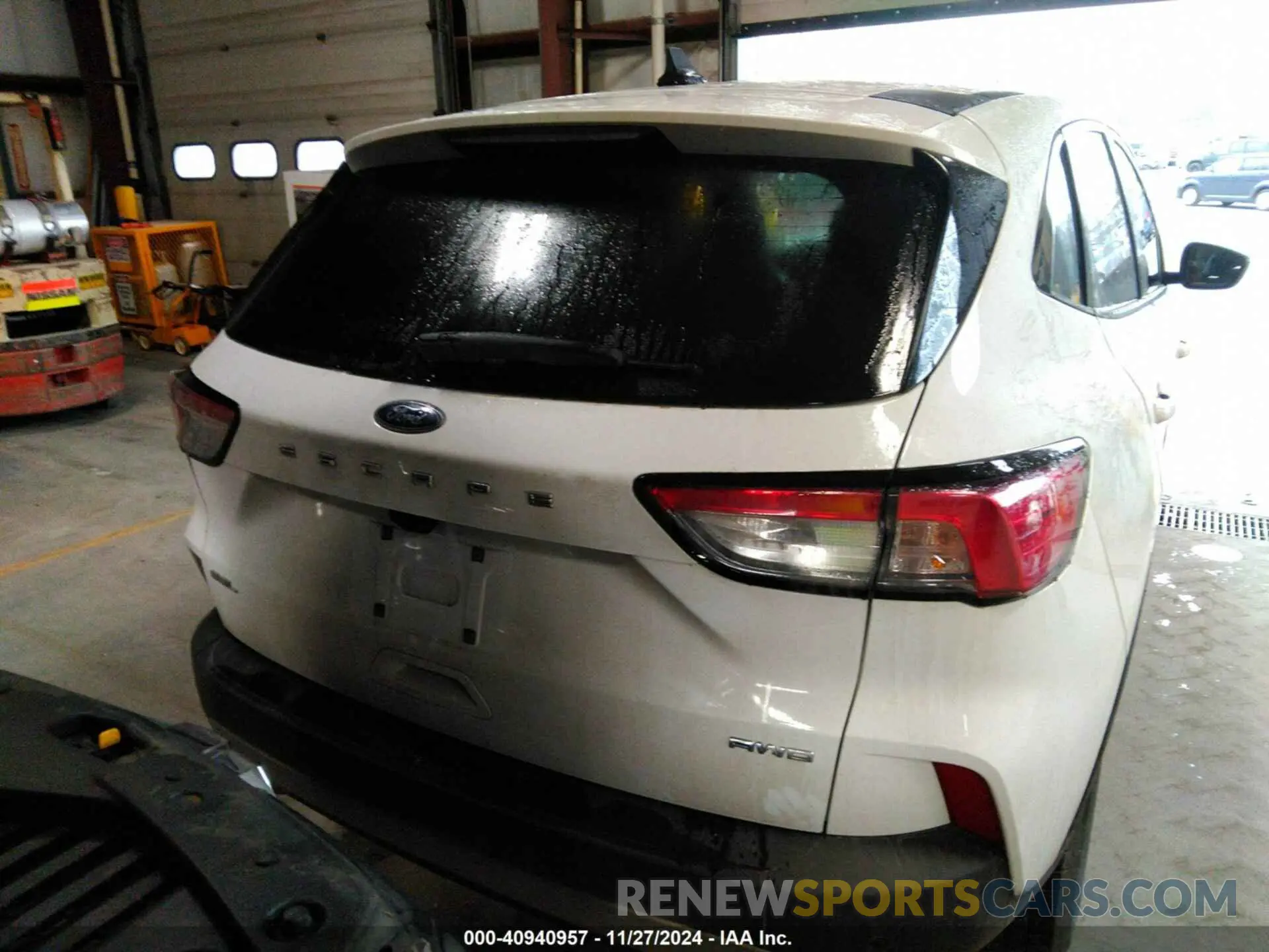 16 Photograph of a damaged car 1FMCU9H60NUA34790 FORD ESCAPE 2022