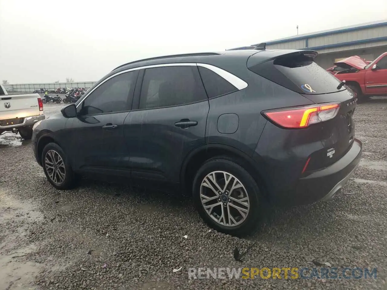 2 Фотография поврежденного автомобиля 1FMCU9H62NUB78440 FORD ESCAPE 2022