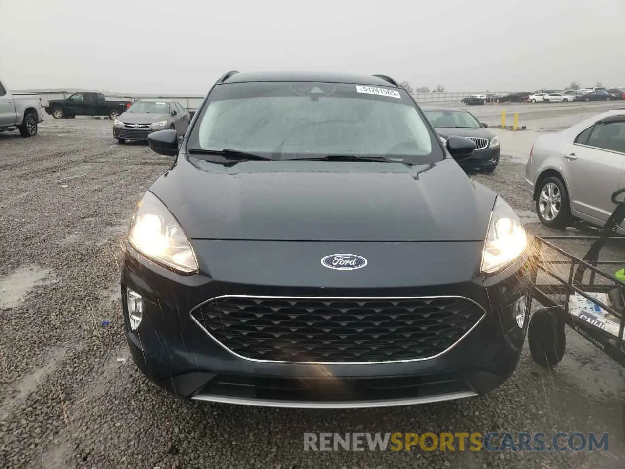 5 Фотография поврежденного автомобиля 1FMCU9H62NUB78440 FORD ESCAPE 2022