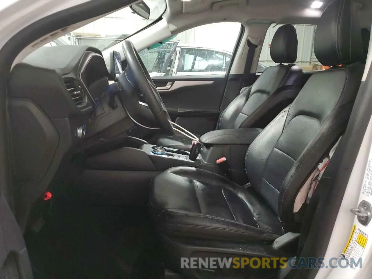 7 Фотография поврежденного автомобиля 1FMCU9H63NUA33570 FORD ESCAPE 2022
