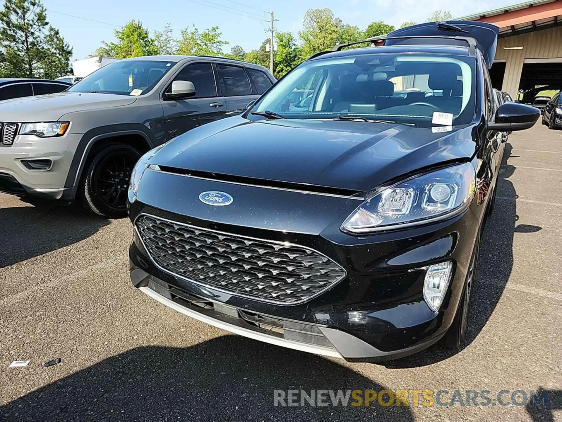 5 Photograph of a damaged car 1FMCU9H63NUB89320 FORD ESCAPE 2022