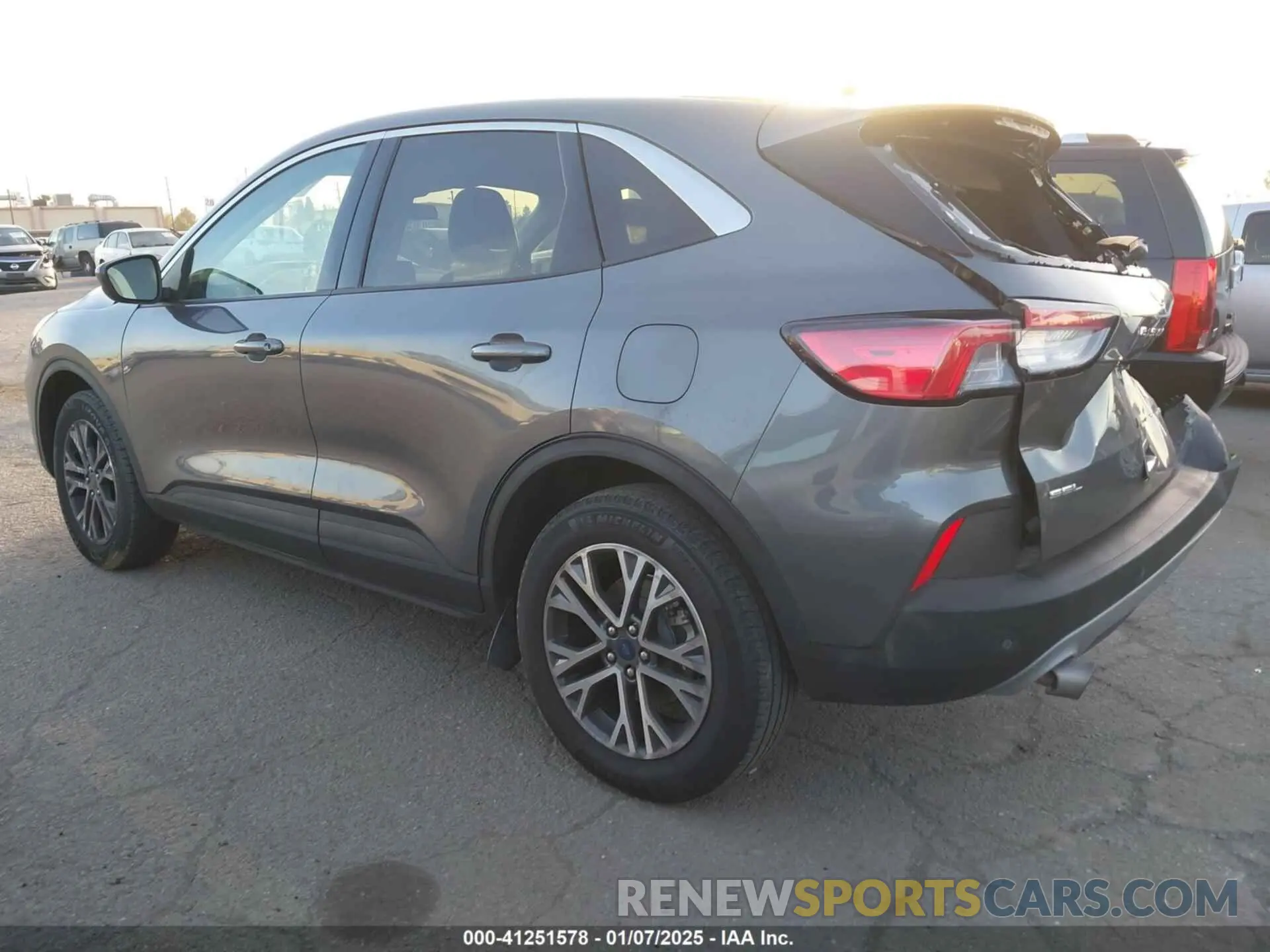 3 Photograph of a damaged car 1FMCU9H65NUA72628 FORD ESCAPE 2022
