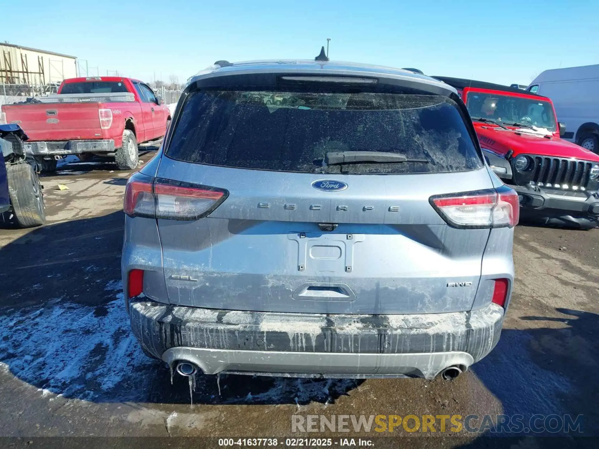 16 Photograph of a damaged car 1FMCU9H65NUB94311 FORD ESCAPE 2022