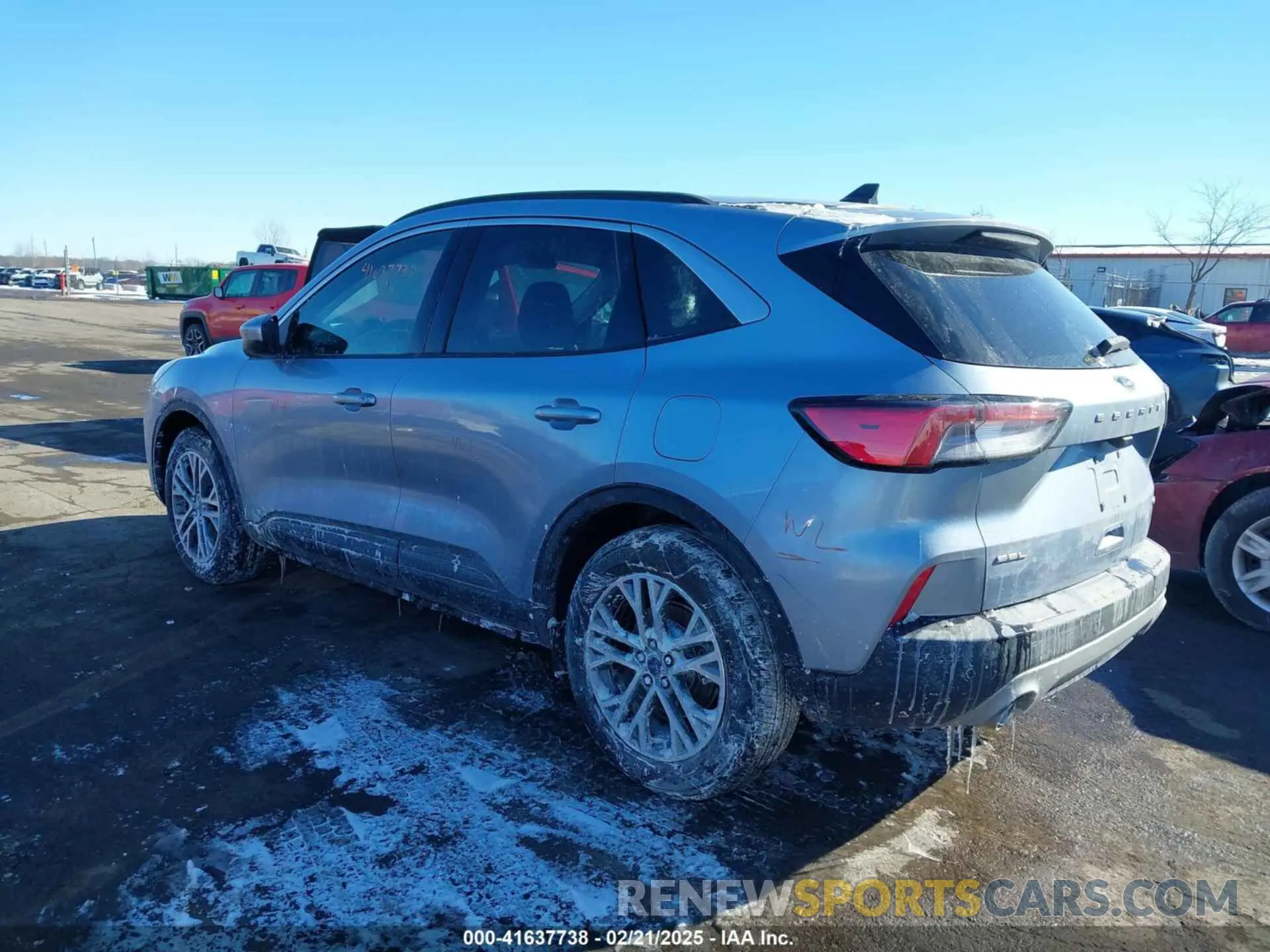 3 Photograph of a damaged car 1FMCU9H65NUB94311 FORD ESCAPE 2022