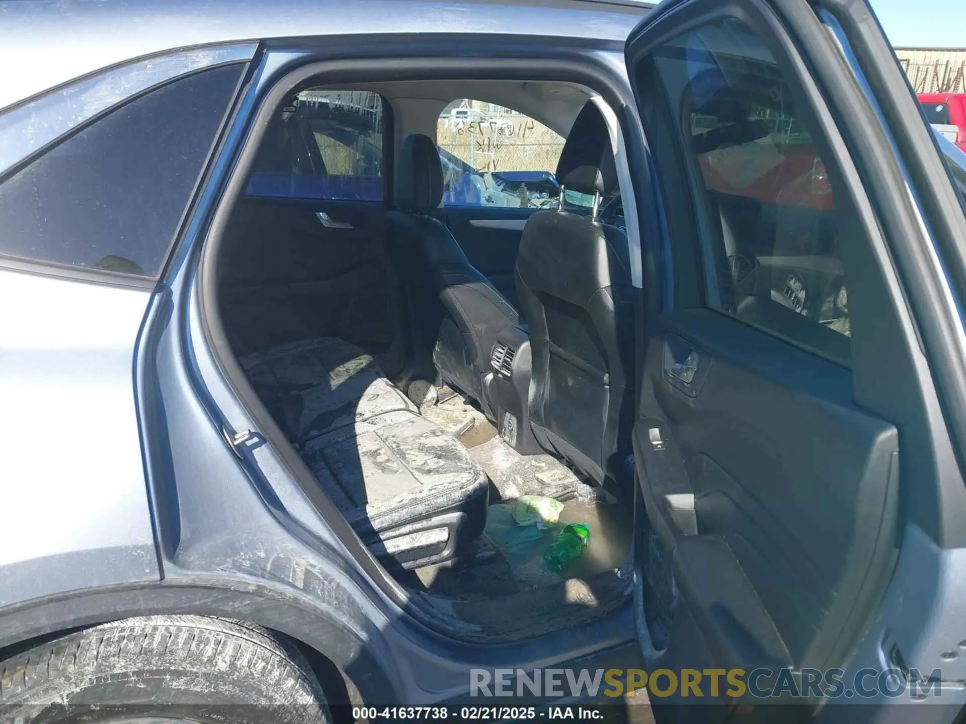 8 Photograph of a damaged car 1FMCU9H65NUB94311 FORD ESCAPE 2022