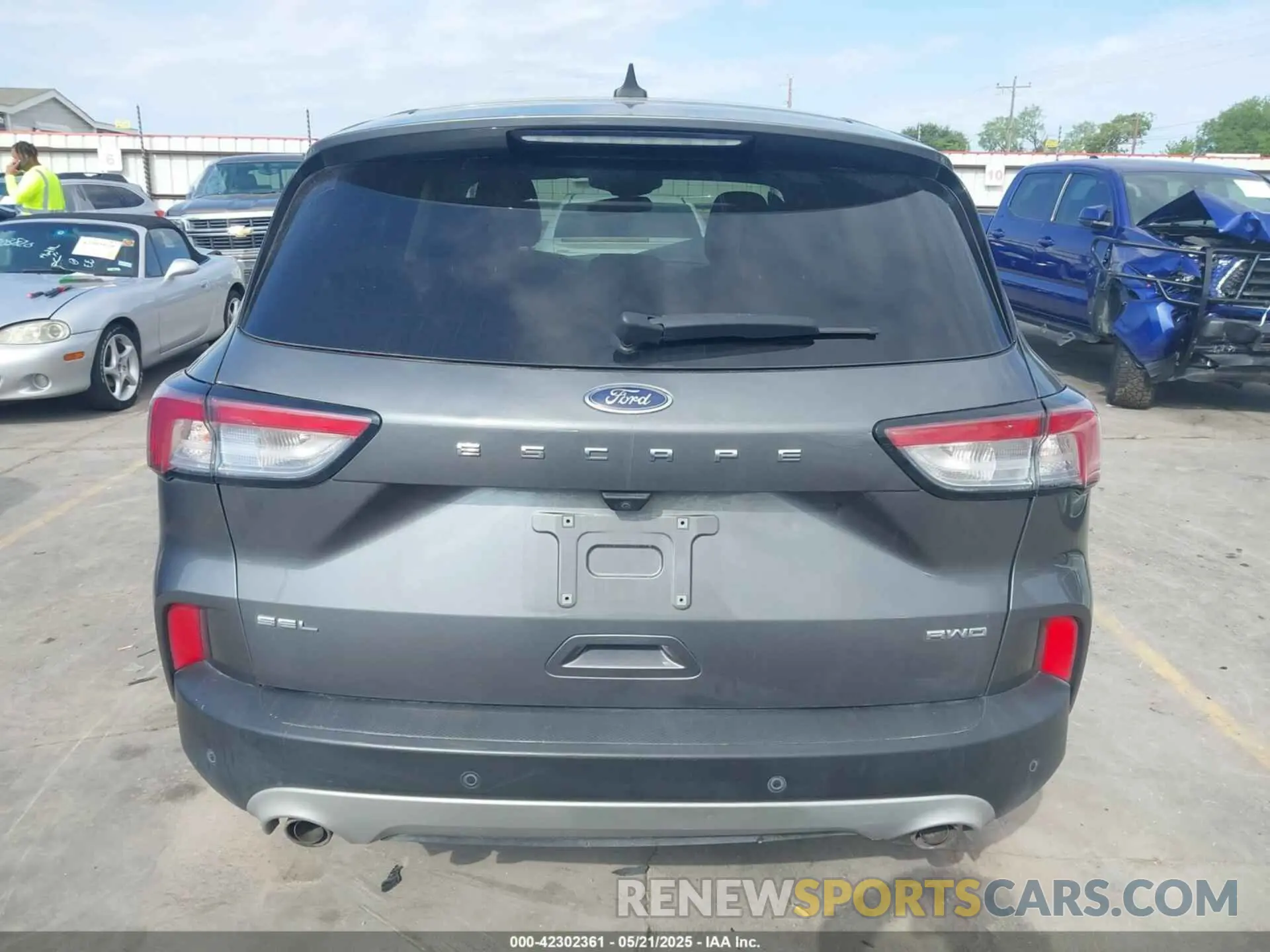 16 Photograph of a damaged car 1FMCU9H92NUA45073 FORD ESCAPE 2022