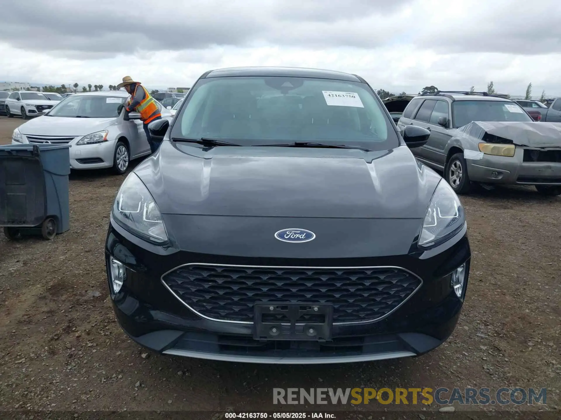 12 Фотография поврежденного автомобиля 1FMCU9H96NUA75175 FORD ESCAPE 2022