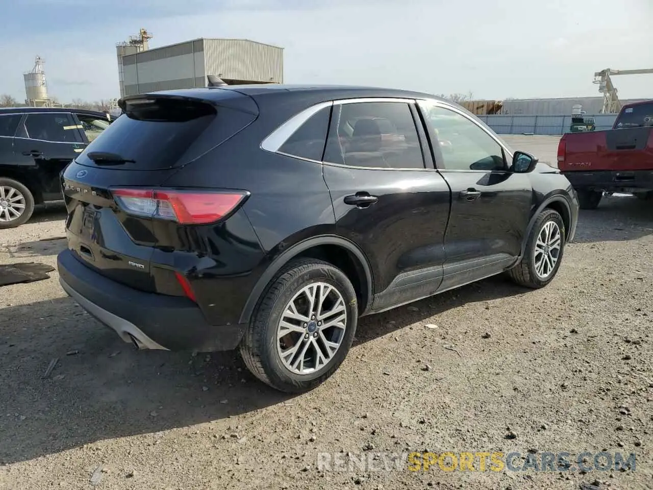3 Фотография поврежденного автомобиля 1FMCU9H97NUA43755 FORD ESCAPE 2022