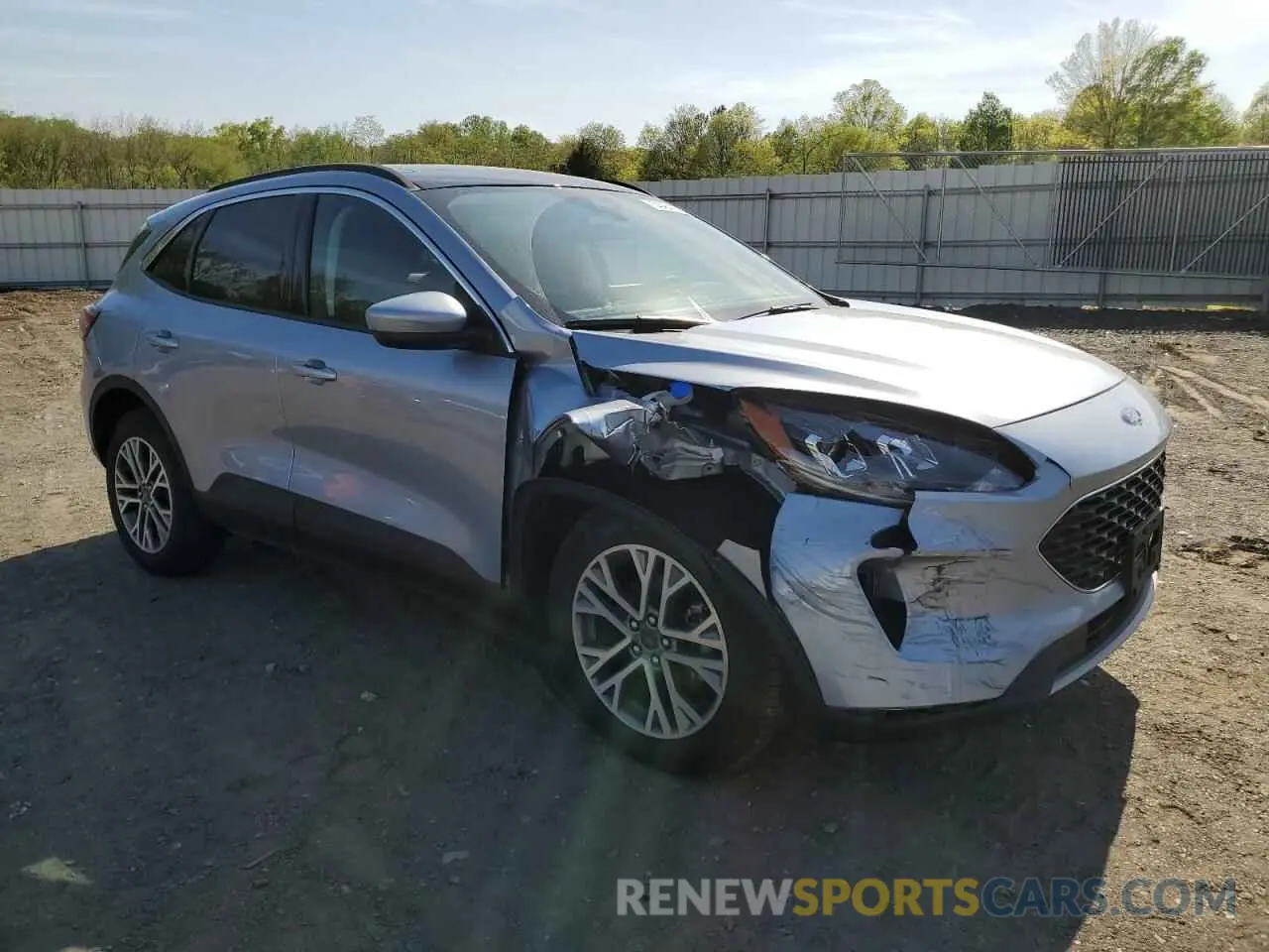 4 Photograph of a damaged car 1FMCU9H99NUA60217 FORD ESCAPE 2022
