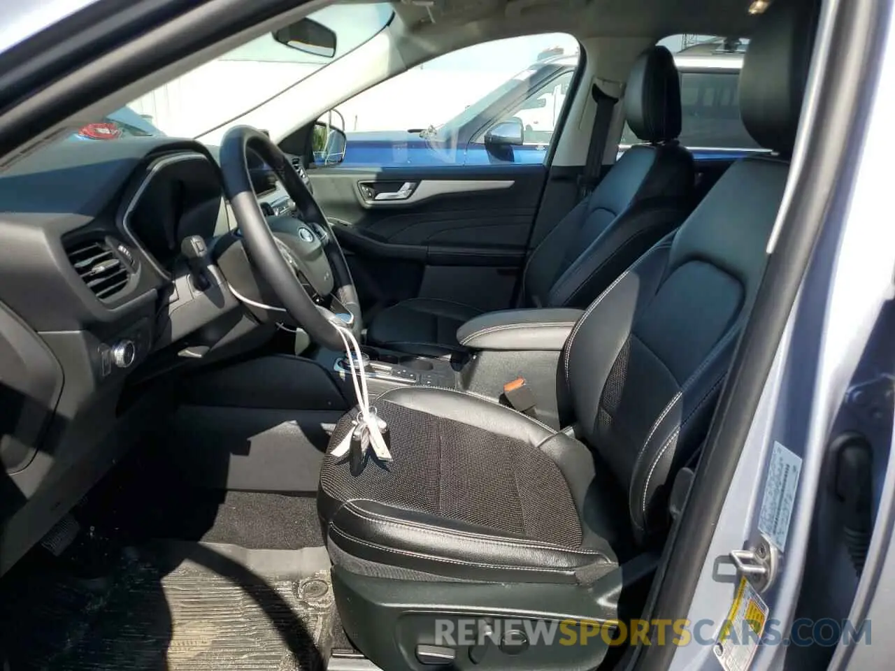 7 Photograph of a damaged car 1FMCU9H99NUA60217 FORD ESCAPE 2022