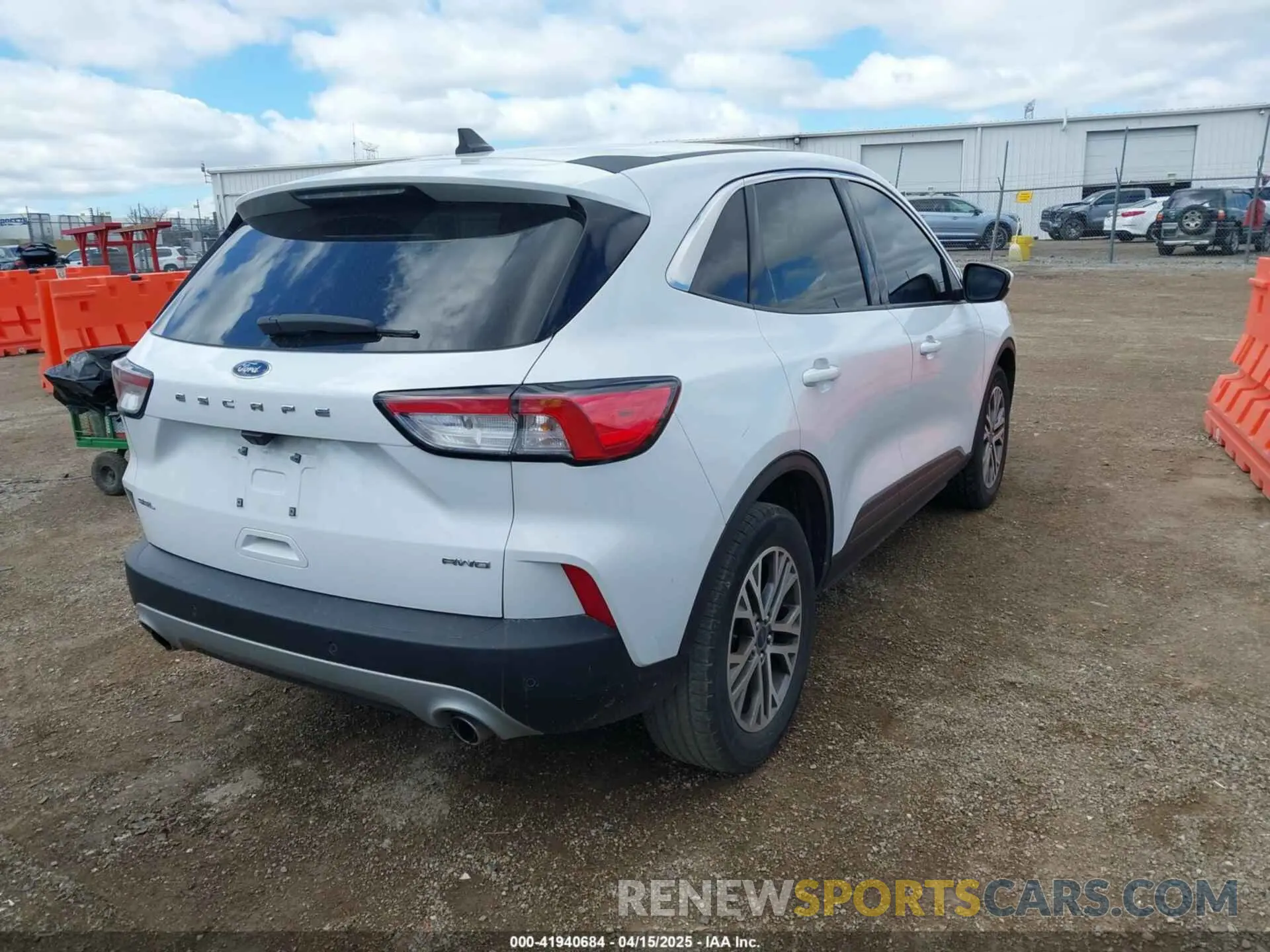 4 Фотография поврежденного автомобиля 1FMCU9H9XNUA44852 FORD ESCAPE 2022