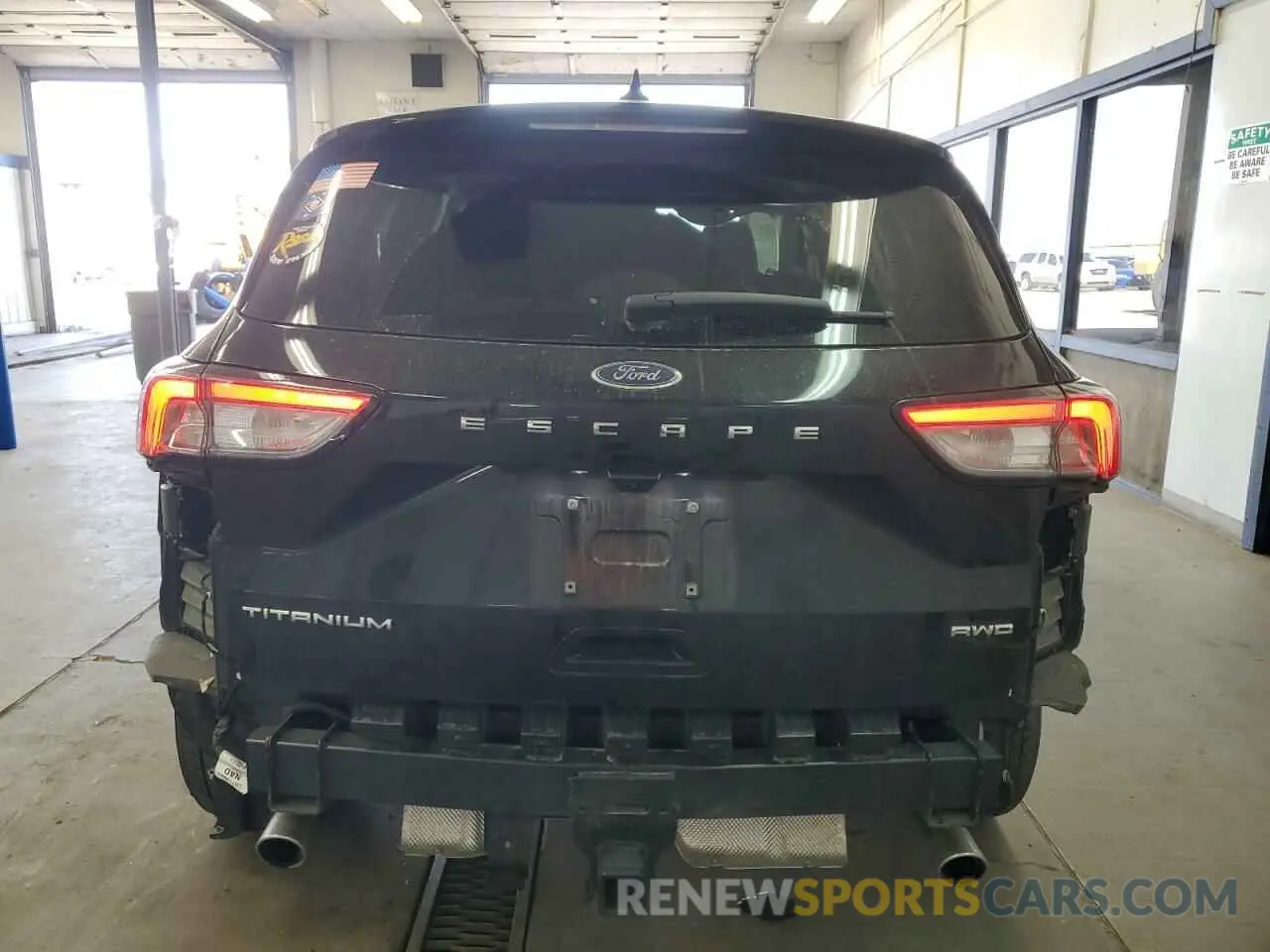 6 Photograph of a damaged car 1FMCU9J92NUB34538 FORD ESCAPE 2022