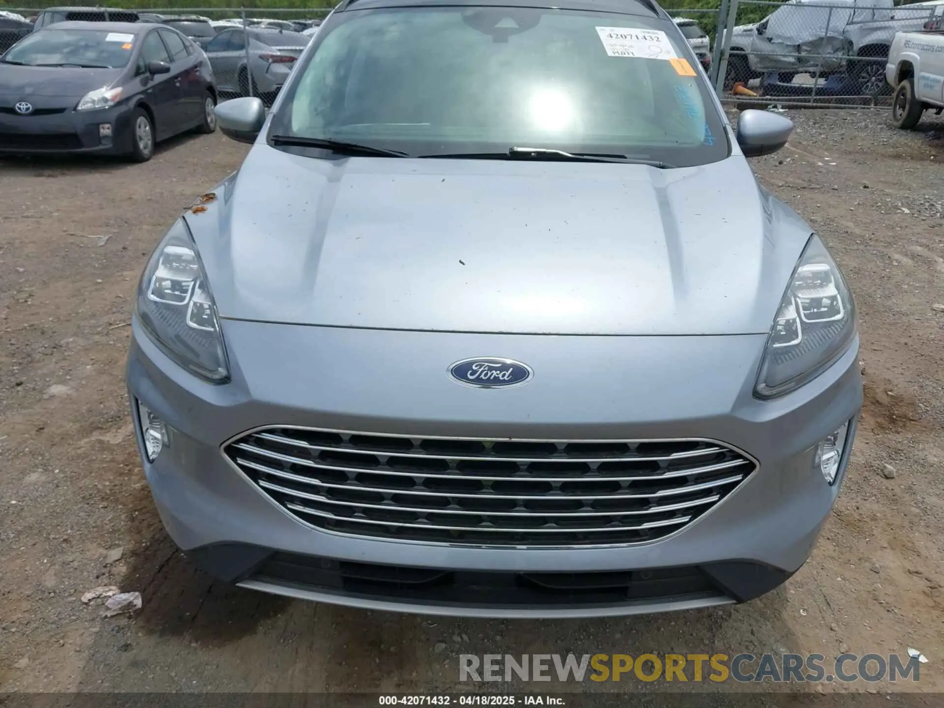 13 Фотография поврежденного автомобиля 1FMCU9J95NUA87666 FORD ESCAPE 2022