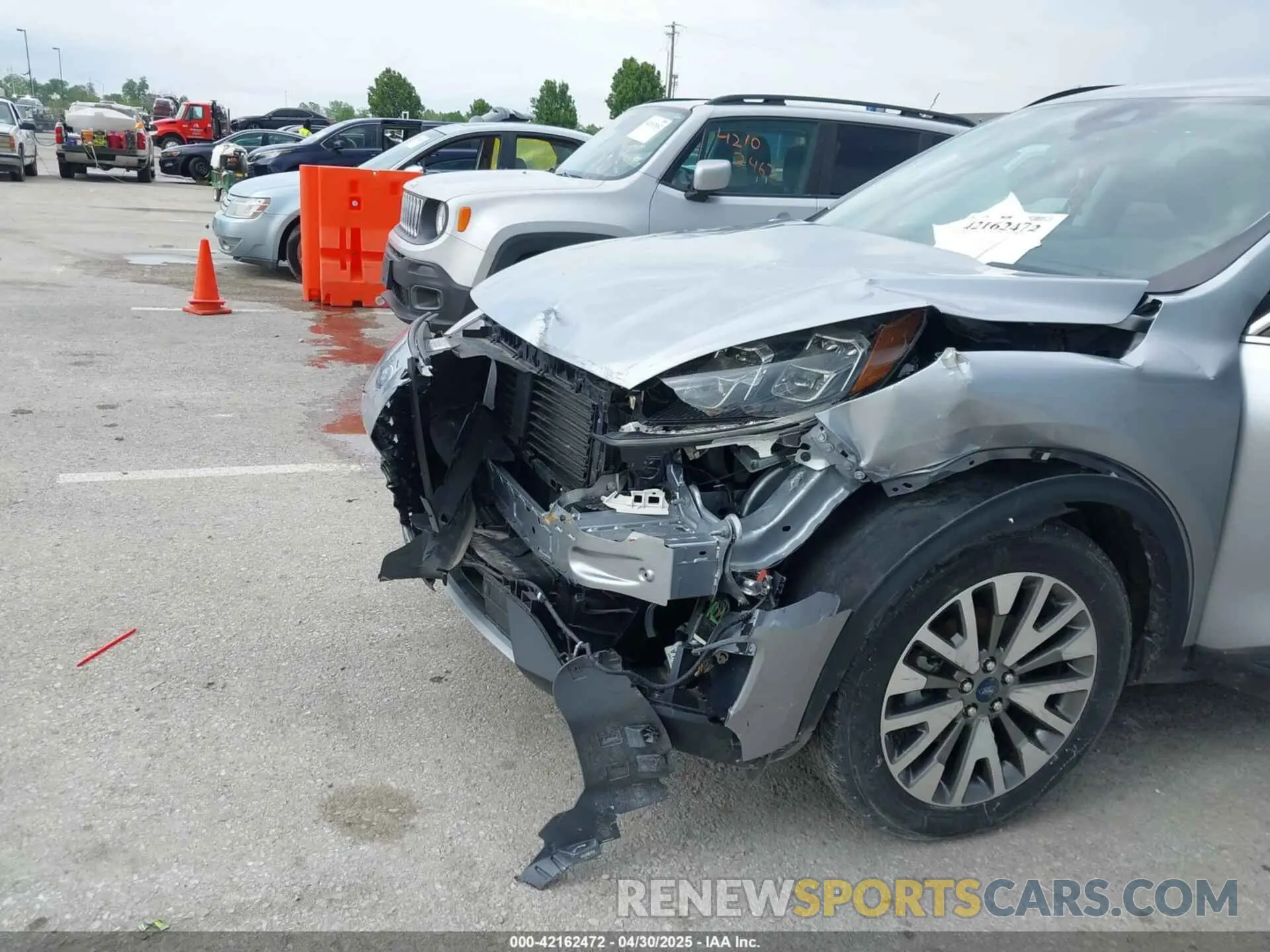 6 Photograph of a damaged car 1FMCU9J96NUA73047 FORD ESCAPE 2022