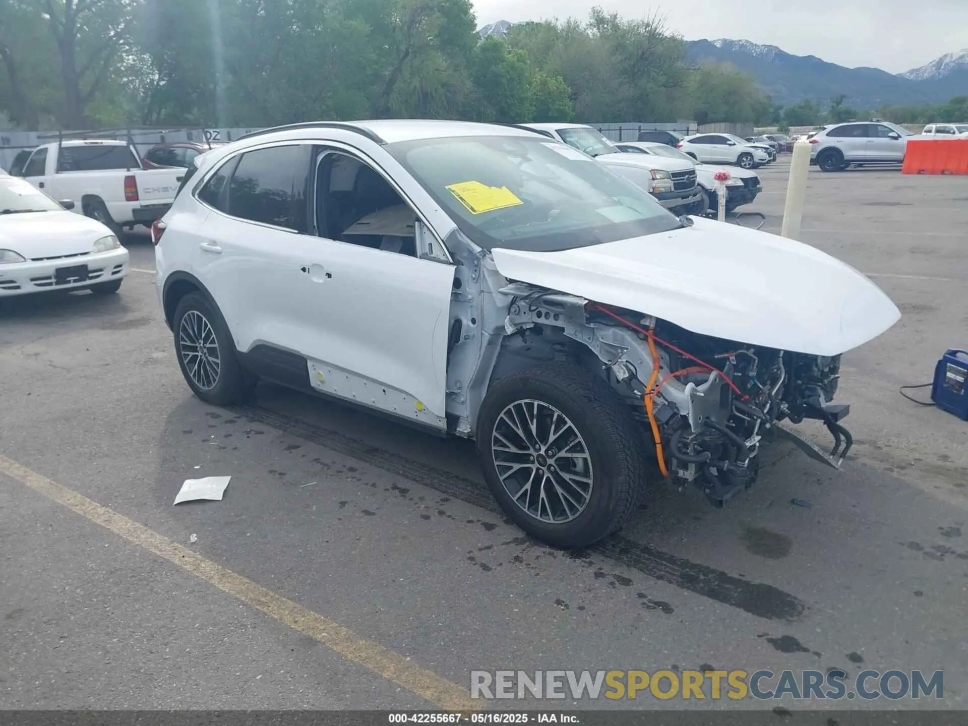1 Photograph of a damaged car 1FMCU0E16PUA43310 FORD ESCAPE 2023