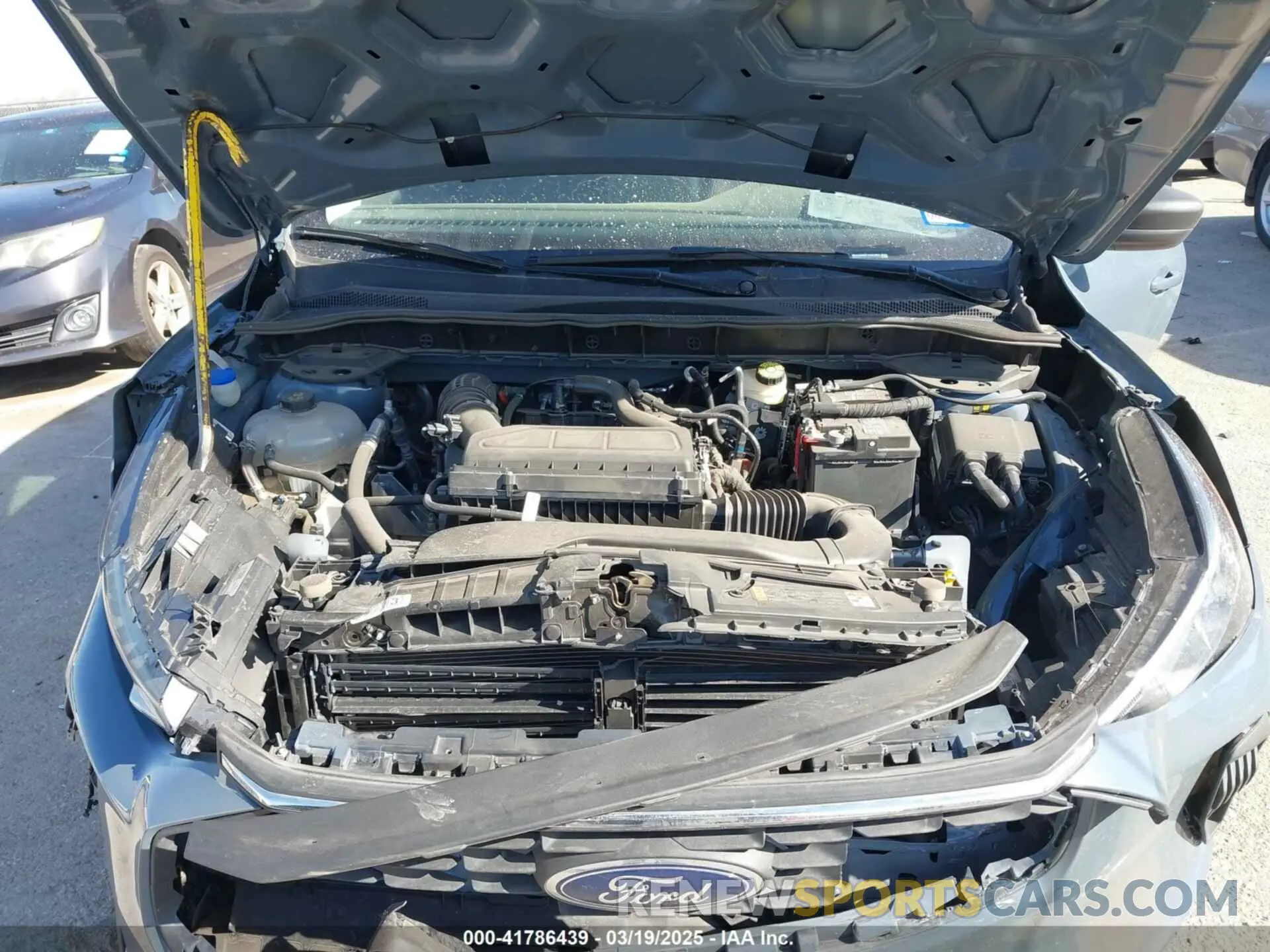 10 Photograph of a damaged car 1FMCU0GN0PUA61494 FORD ESCAPE 2023