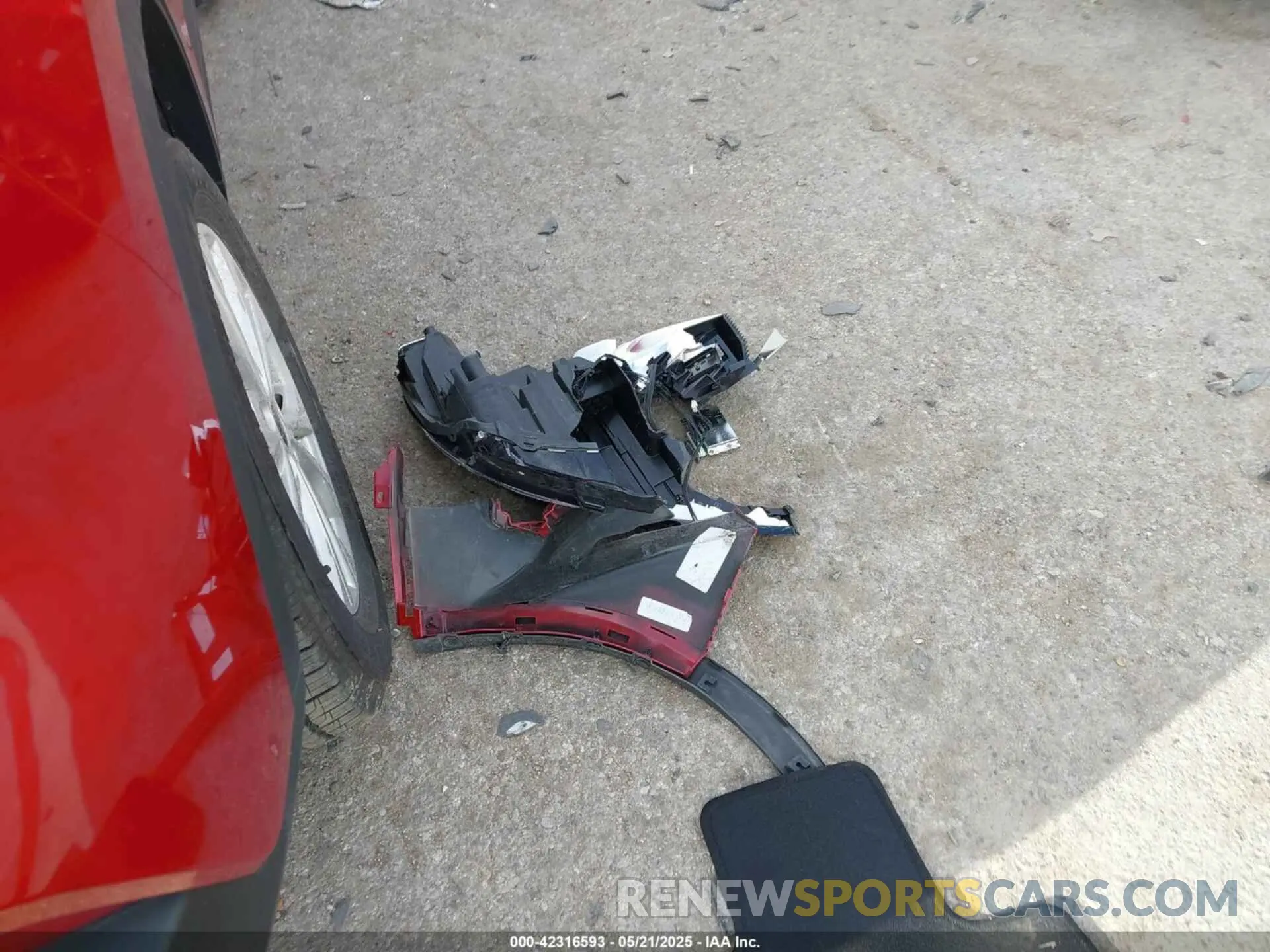 11 Photograph of a damaged car 1FMCU0GN0PUA62516 FORD ESCAPE 2023
