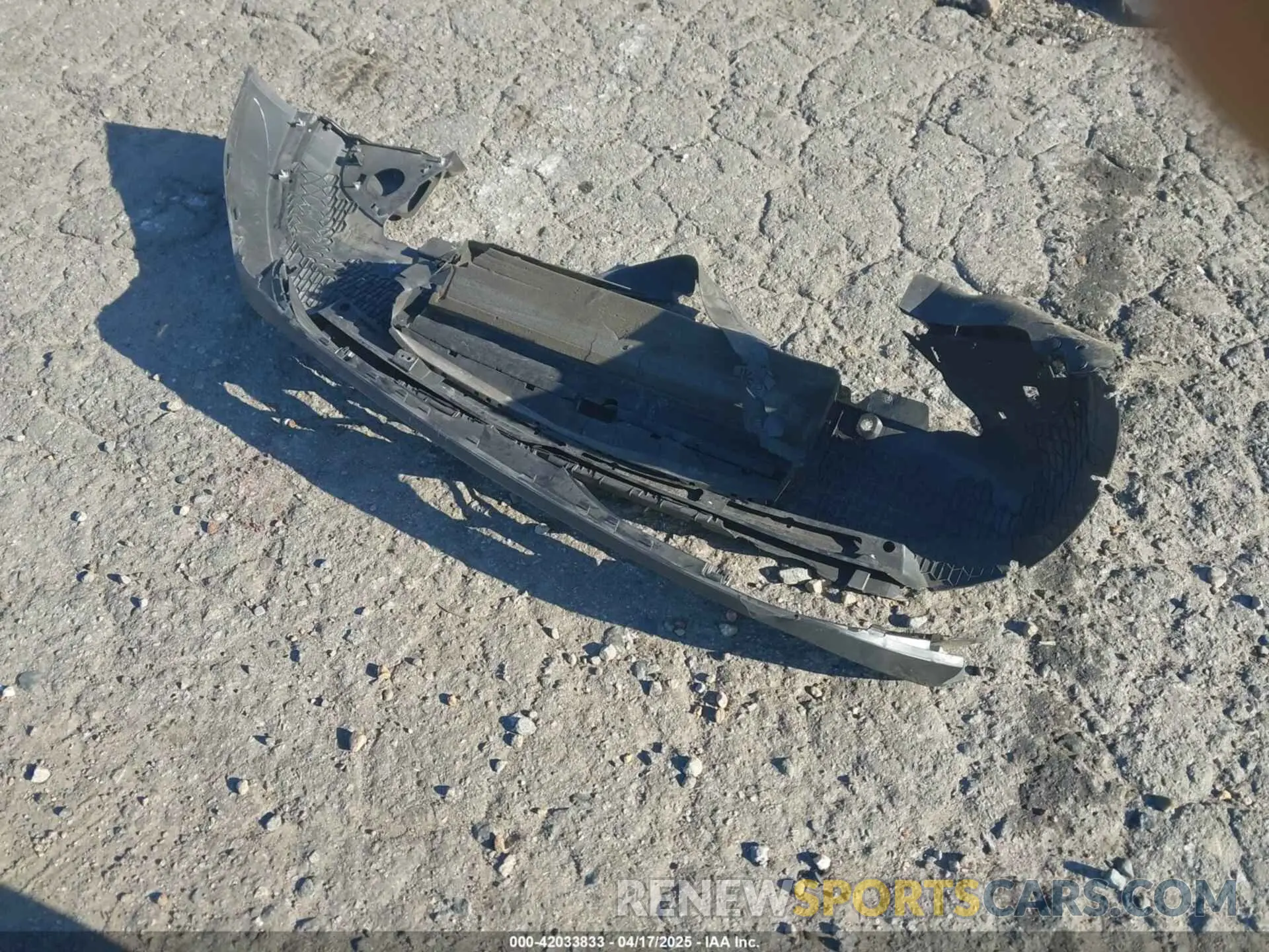 12 Photograph of a damaged car 1FMCU0GN0PUB09351 FORD ESCAPE 2023