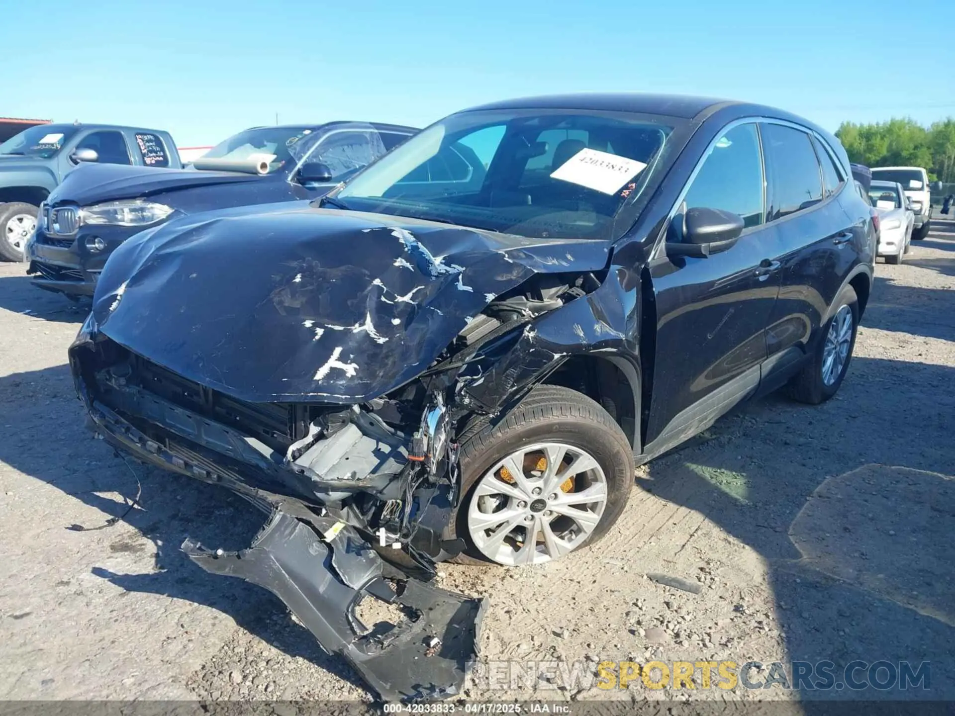 2 Photograph of a damaged car 1FMCU0GN0PUB09351 FORD ESCAPE 2023