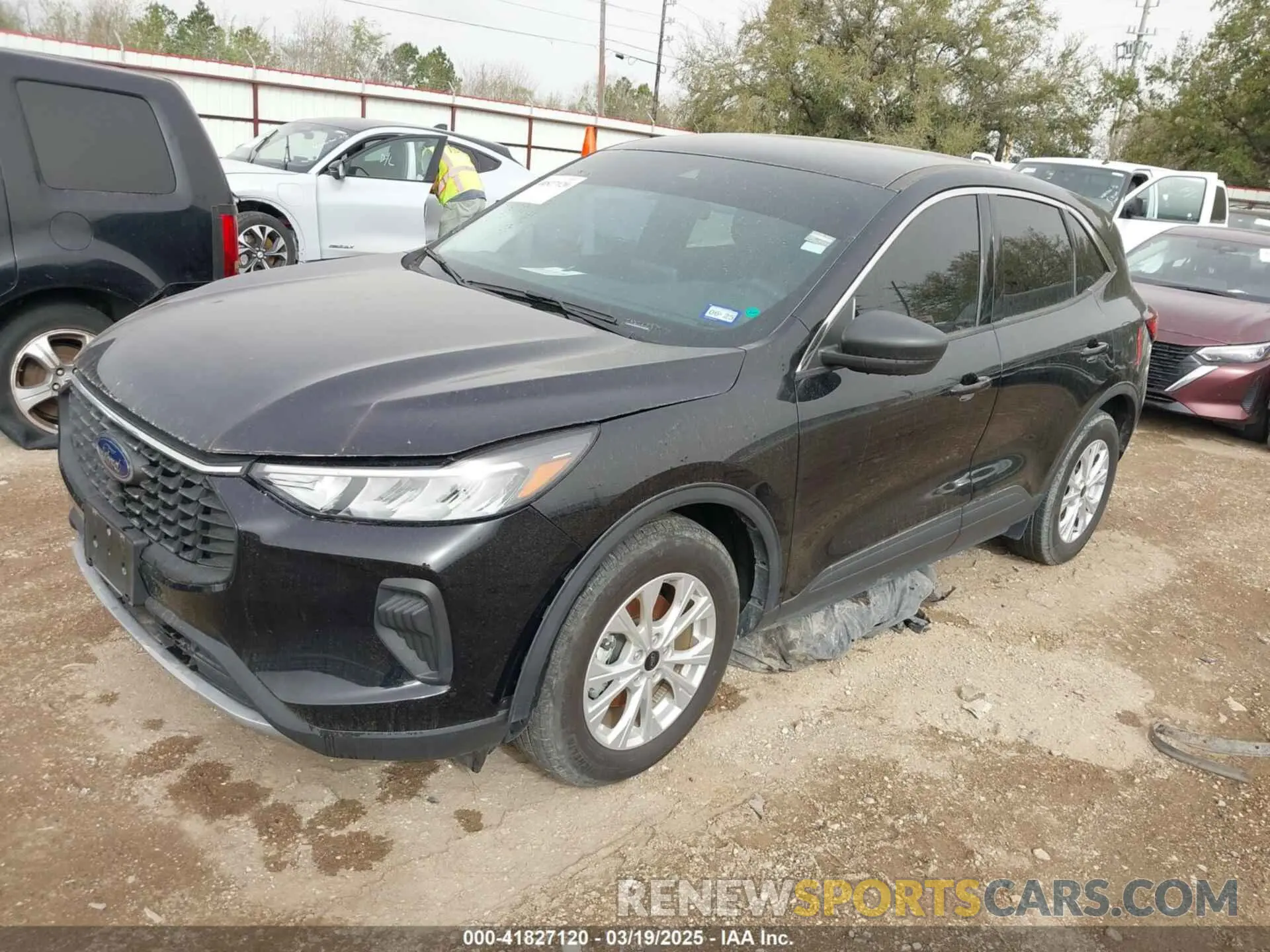 2 Photograph of a damaged car 1FMCU0GN2PUA24205 FORD ESCAPE 2023