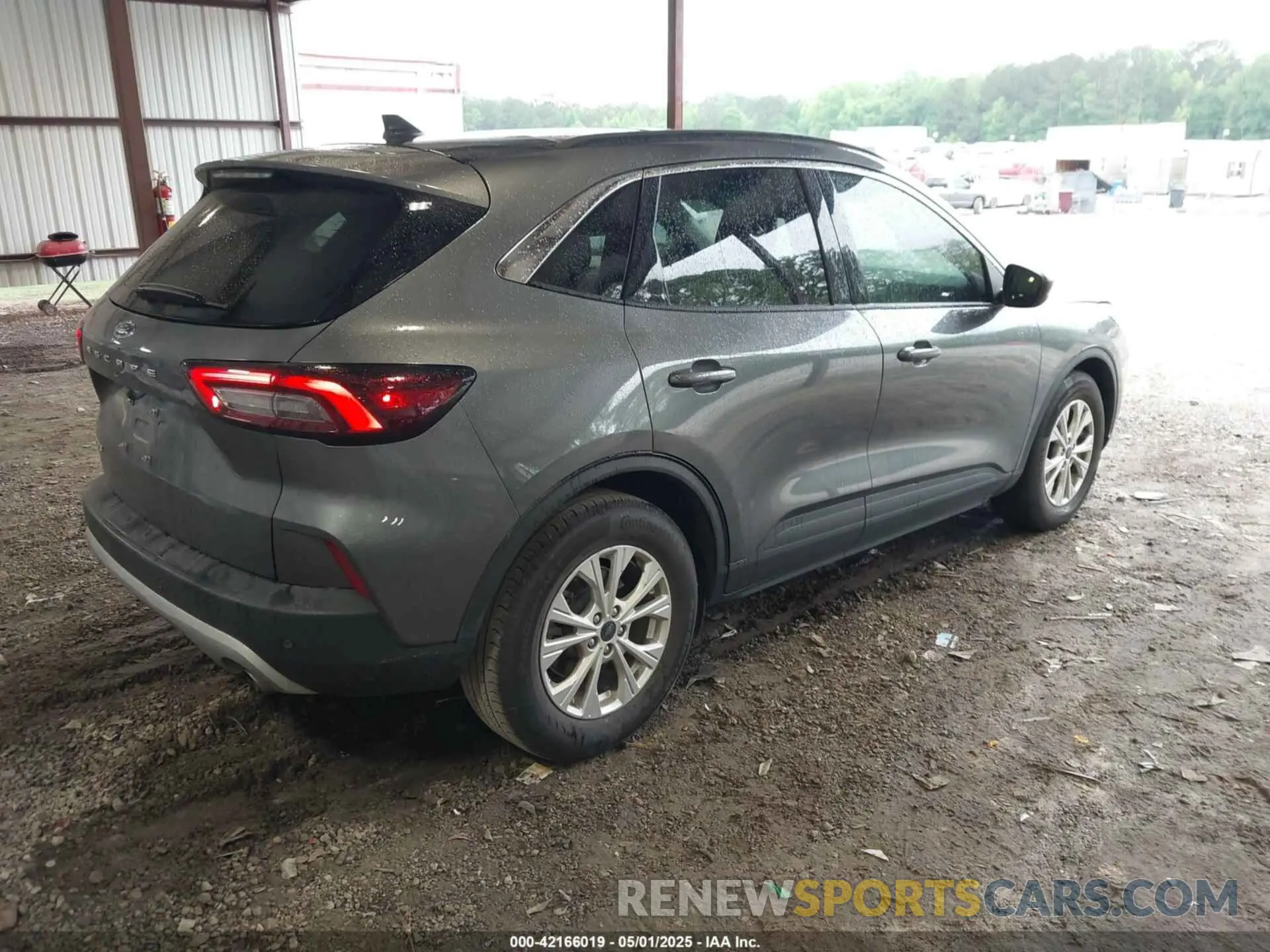 4 Фотография поврежденного автомобиля 1FMCU0GN3PUA72716 FORD ESCAPE 2023
