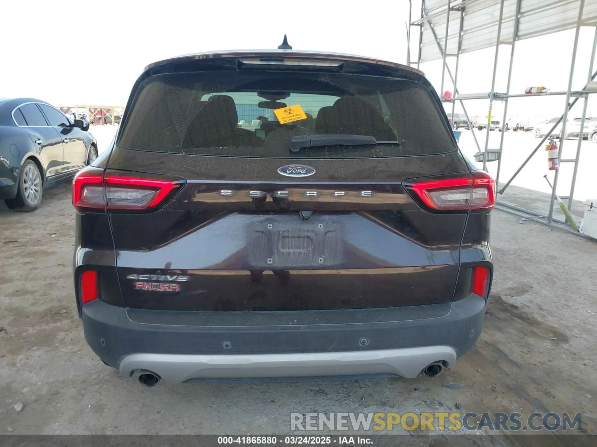 16 Photograph of a damaged car 1FMCU0GN6PUA24398 FORD ESCAPE 2023