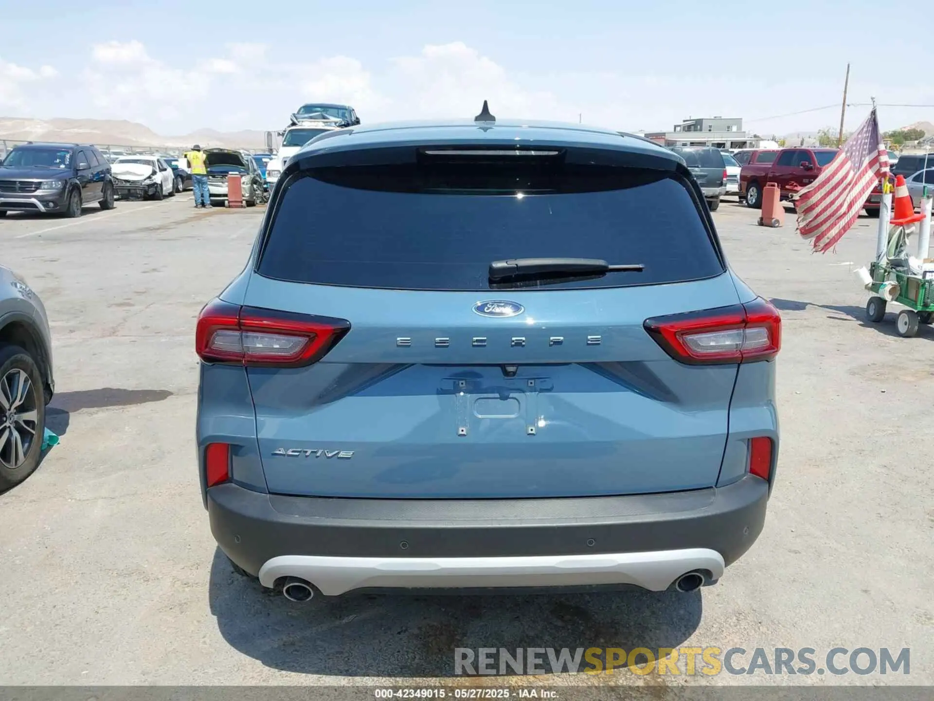 16 Фотография поврежденного автомобиля 1FMCU0GN8PUB12773 FORD ESCAPE 2023