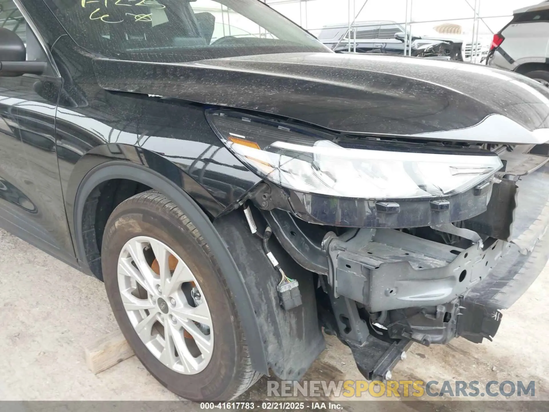 22 Фотография поврежденного автомобиля 1FMCU0GNXPUA08527 FORD ESCAPE 2023