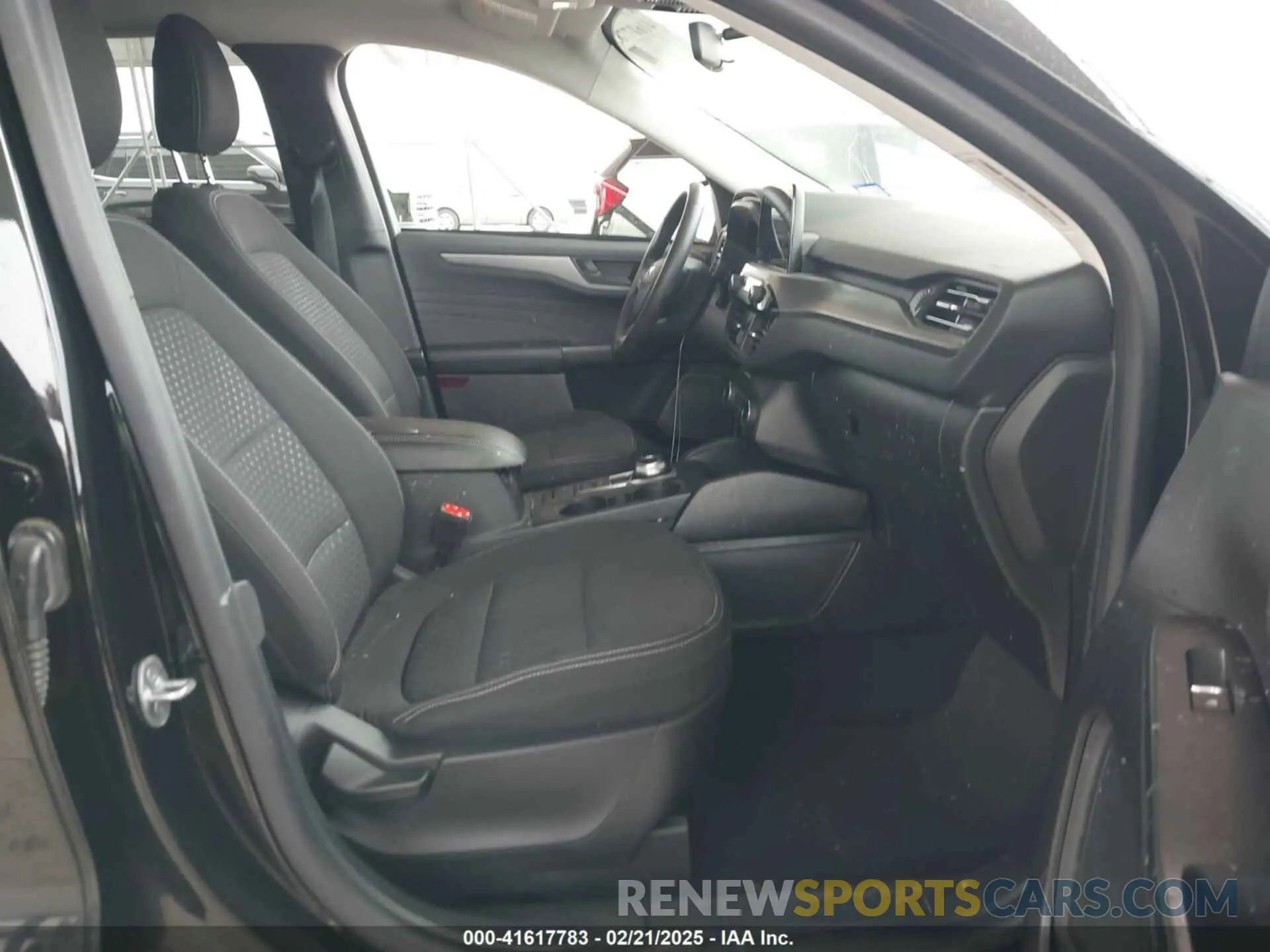 5 Фотография поврежденного автомобиля 1FMCU0GNXPUA08527 FORD ESCAPE 2023