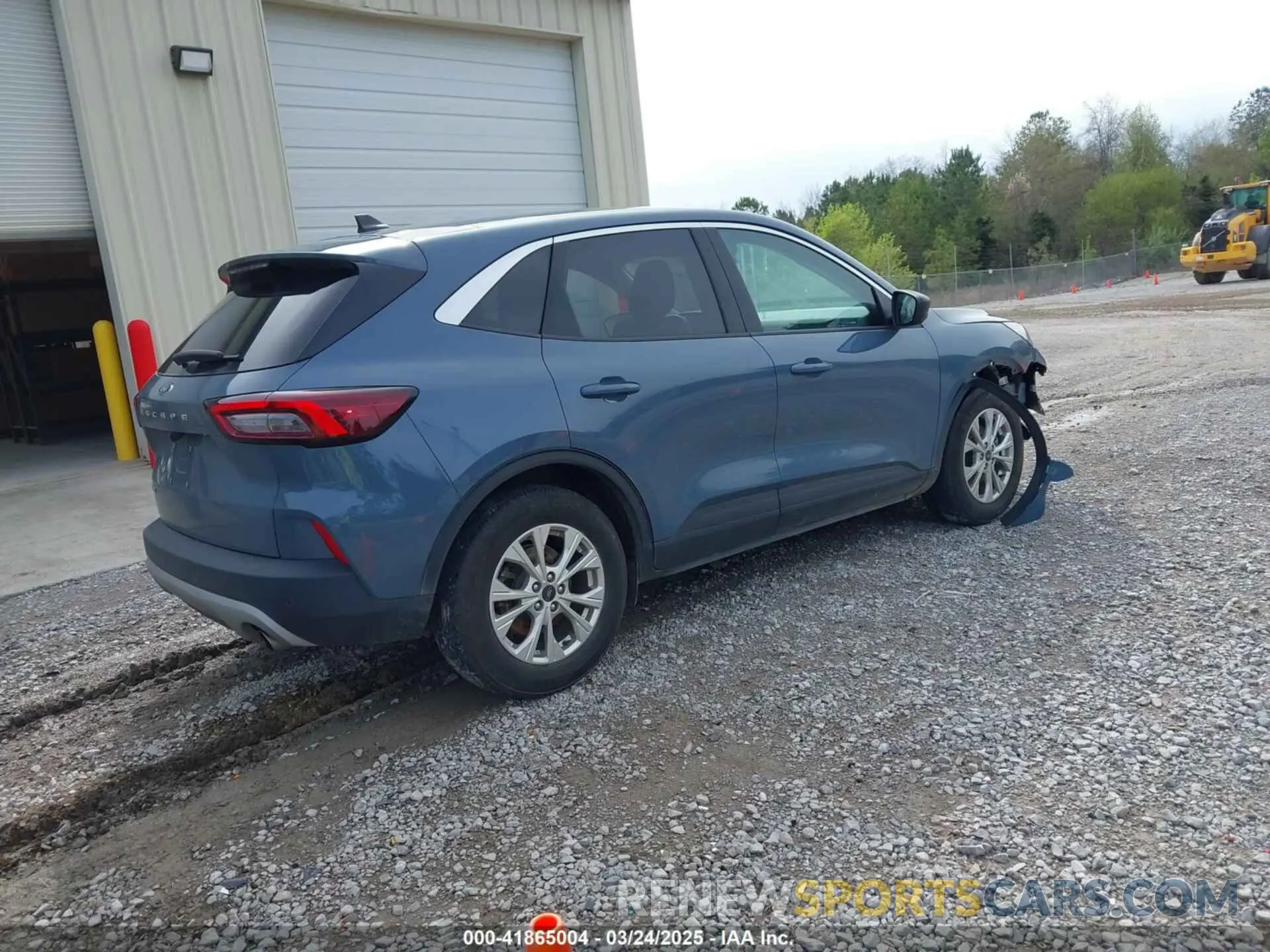 4 Photograph of a damaged car 1FMCU0GNXPUA41639 FORD ESCAPE 2023