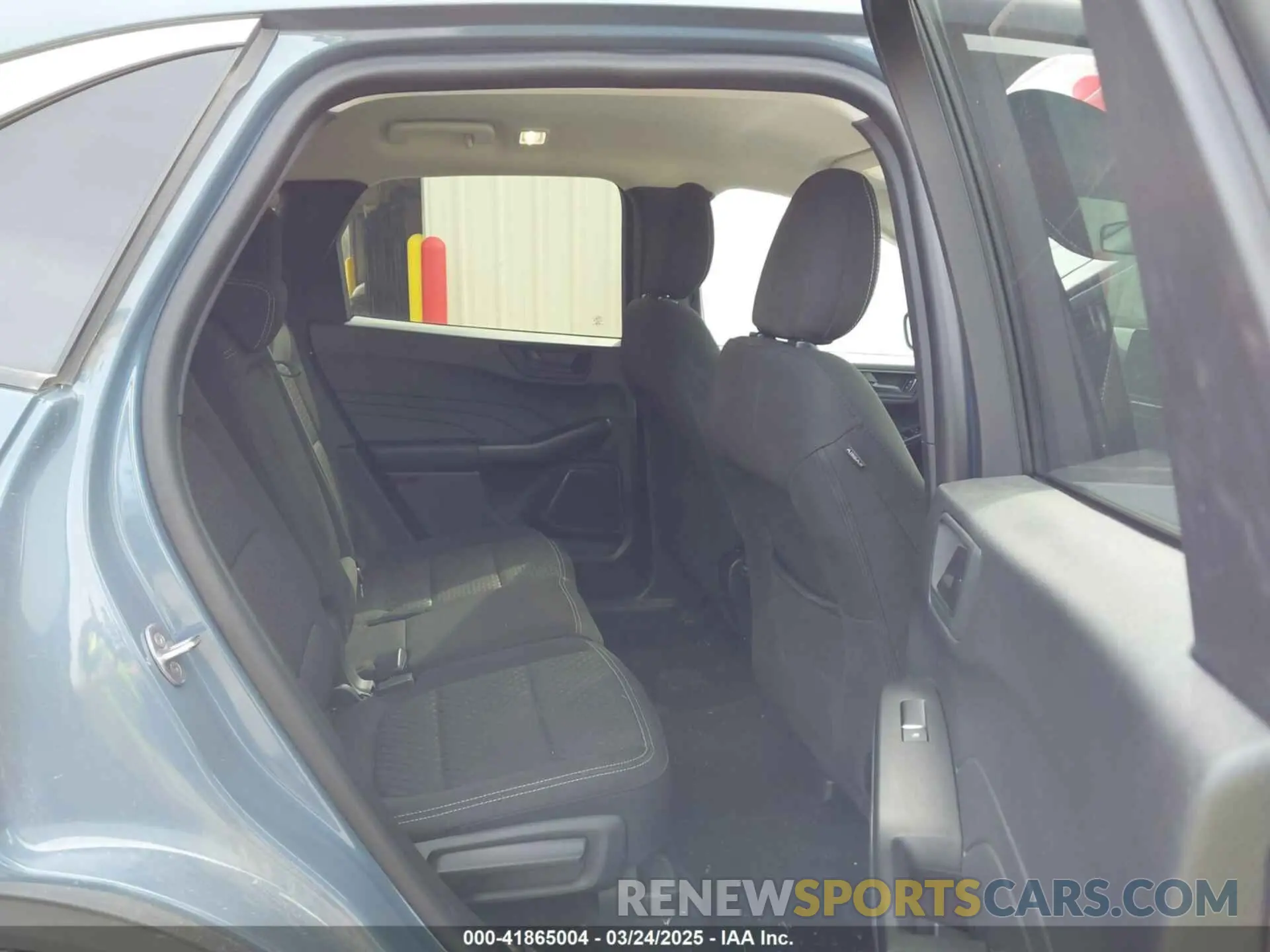 8 Photograph of a damaged car 1FMCU0GNXPUA41639 FORD ESCAPE 2023