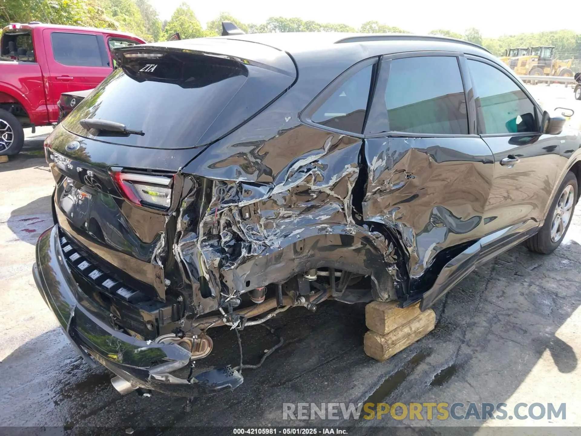 6 Photograph of a damaged car 1FMCU0MN2PUB46678 FORD ESCAPE 2023