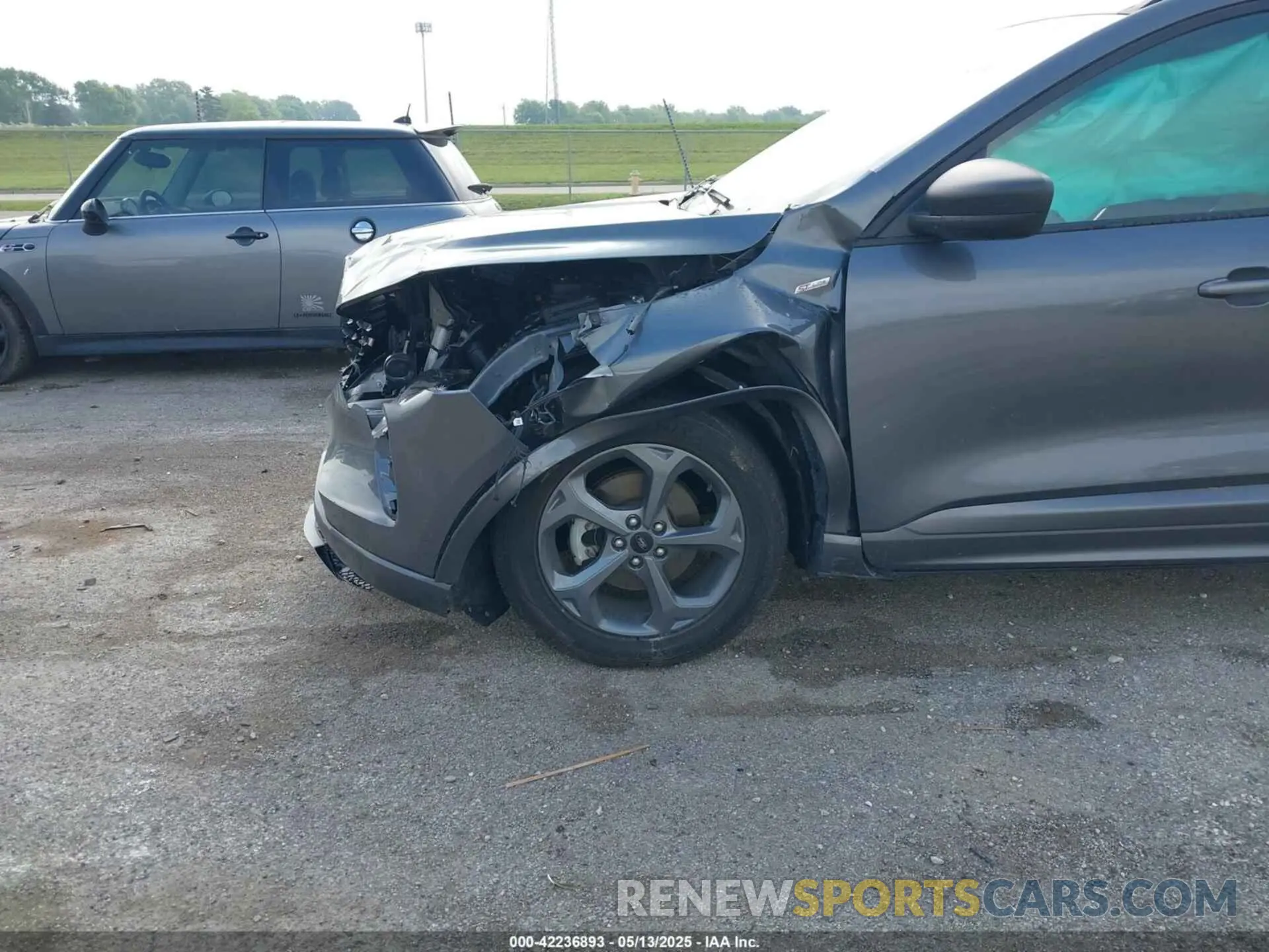 6 Photograph of a damaged car 1FMCU0MN3PUA27442 FORD ESCAPE 2023