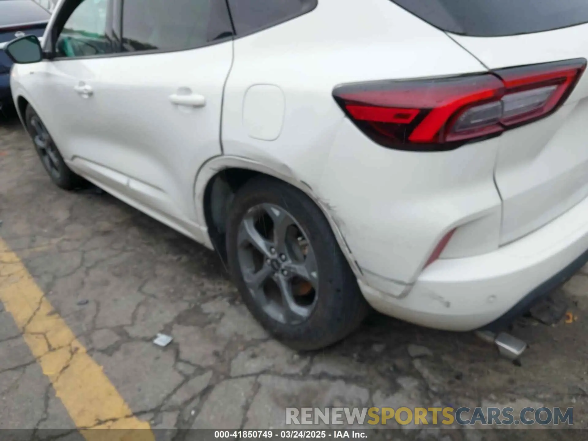 6 Фотография поврежденного автомобиля 1FMCU0MN6PUA90843 FORD ESCAPE 2023