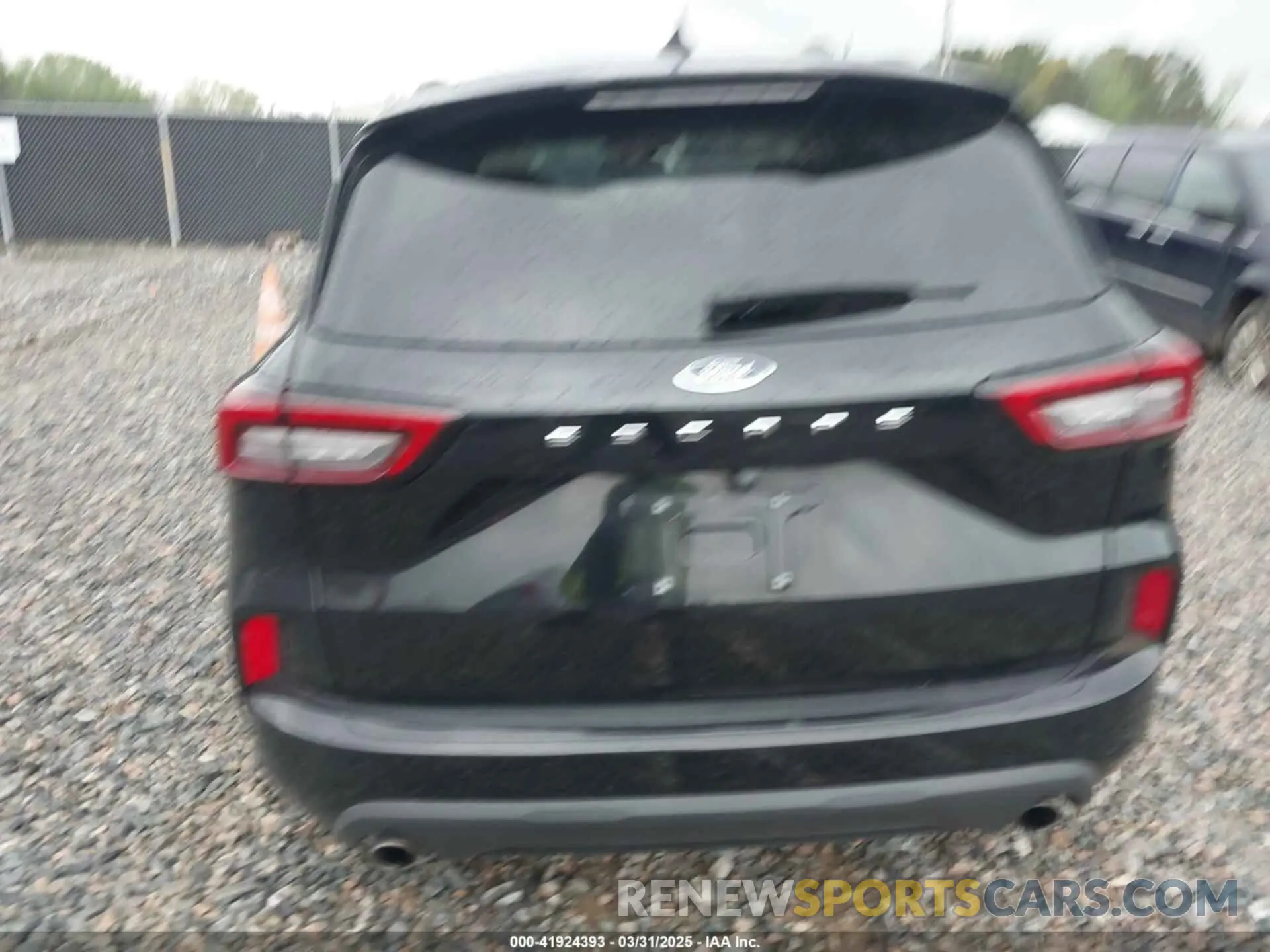 16 Photograph of a damaged car 1FMCU0MN7PUA25404 FORD ESCAPE 2023