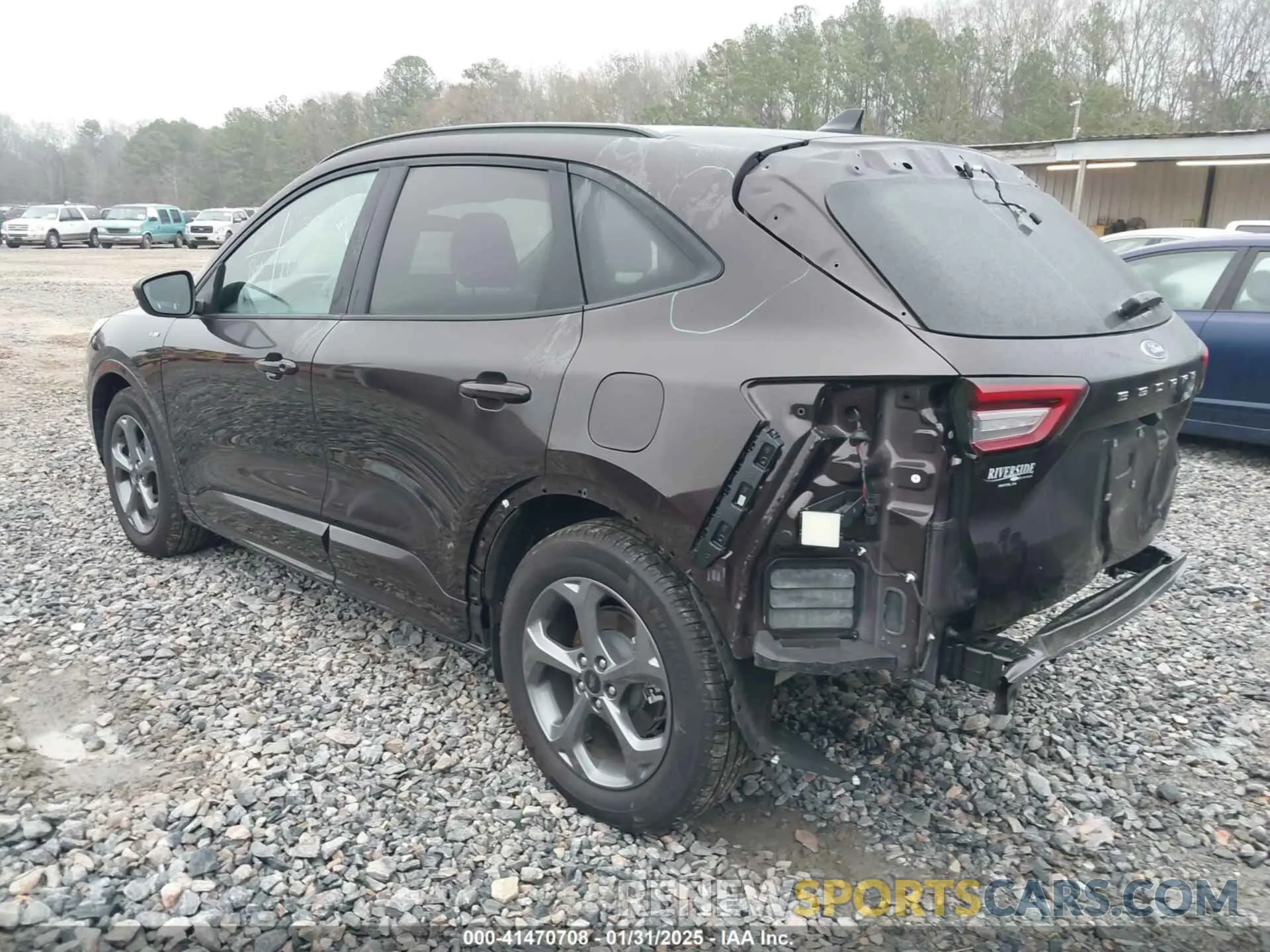 3 Фотография поврежденного автомобиля 1FMCU0MN7PUA38346 FORD ESCAPE 2023