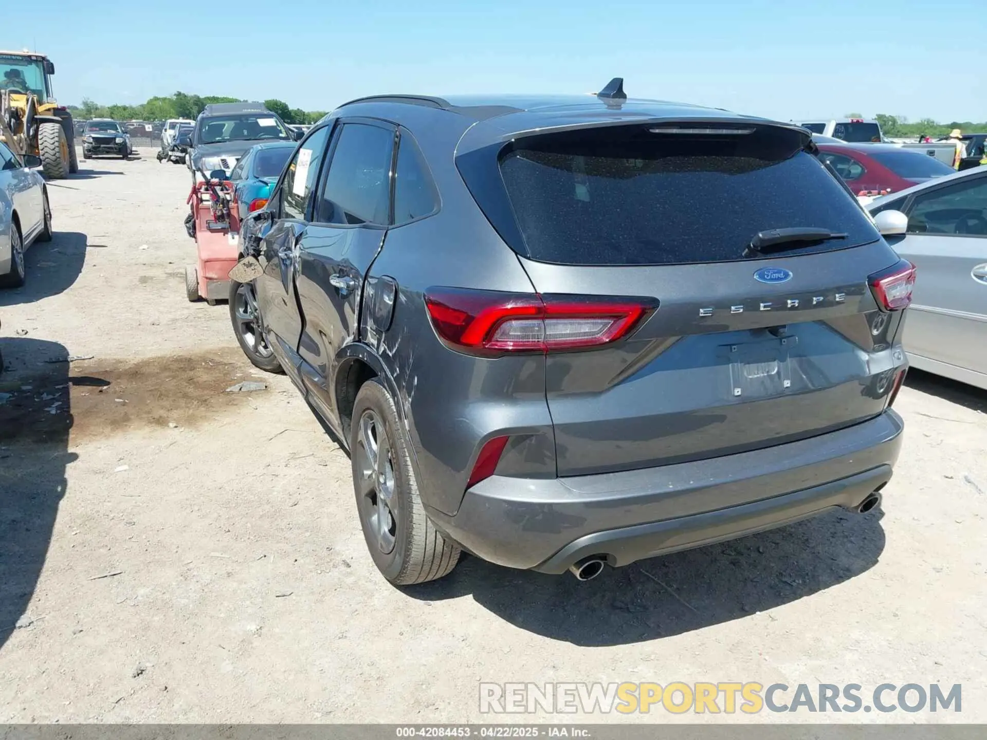 3 Фотография поврежденного автомобиля 1FMCU0MN8PUA25590 FORD ESCAPE 2023
