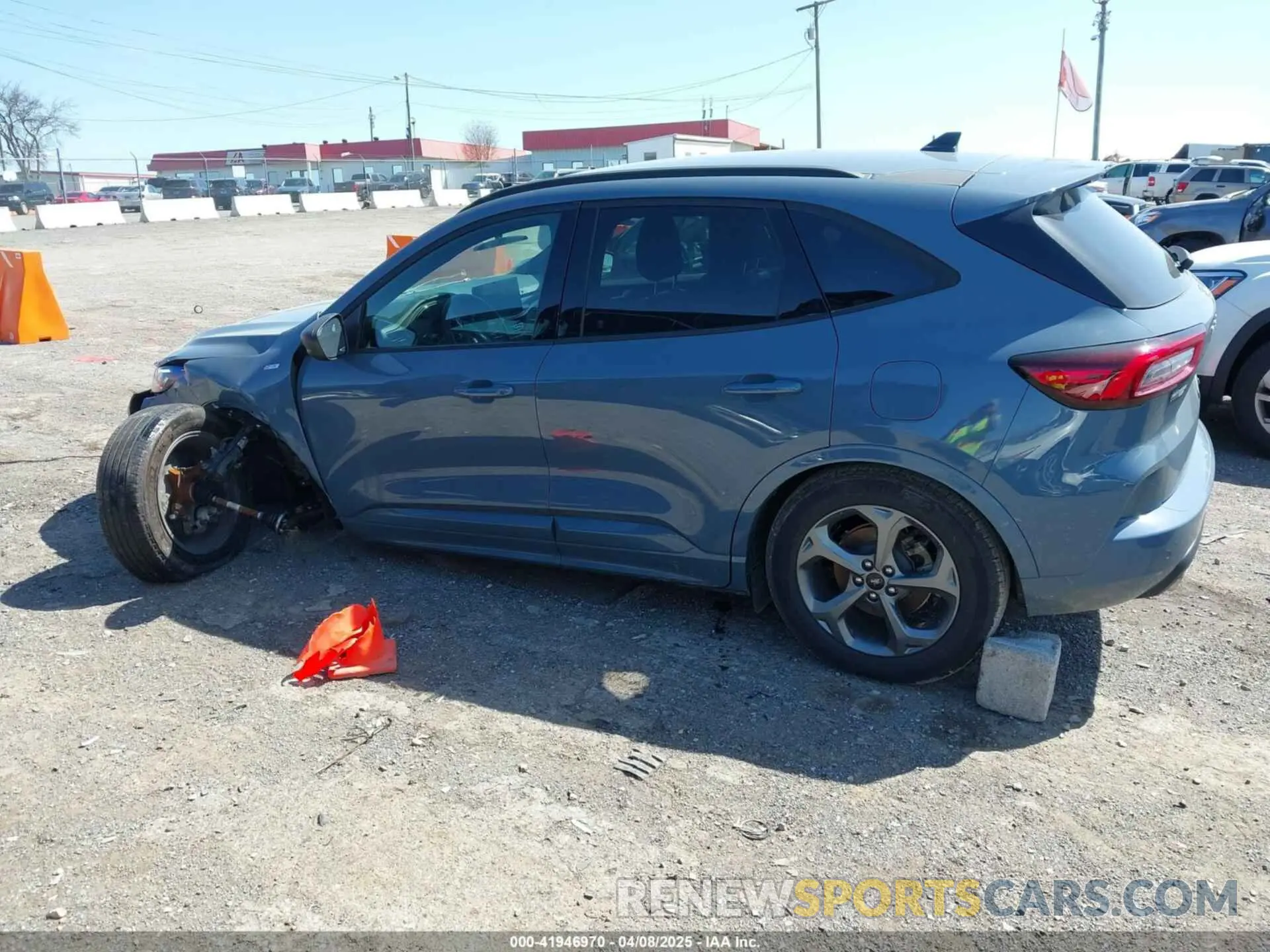 14 Photograph of a damaged car 1FMCU0MN9PUA88522 FORD ESCAPE 2023