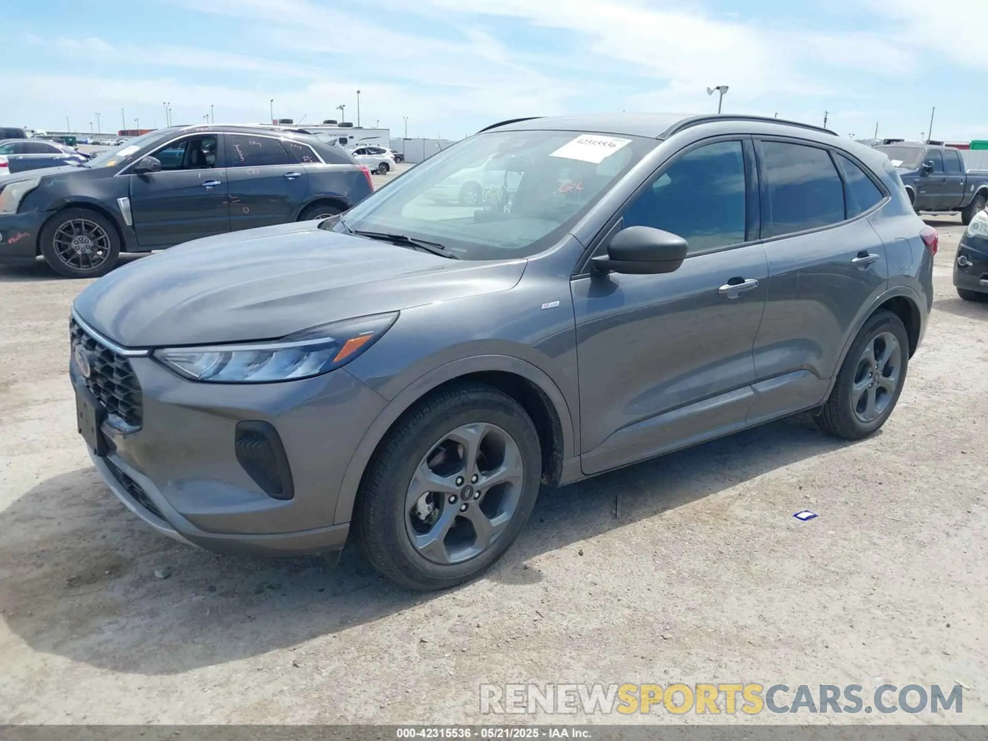 2 Photograph of a damaged car 1FMCU0MNXPUA52614 FORD ESCAPE 2023