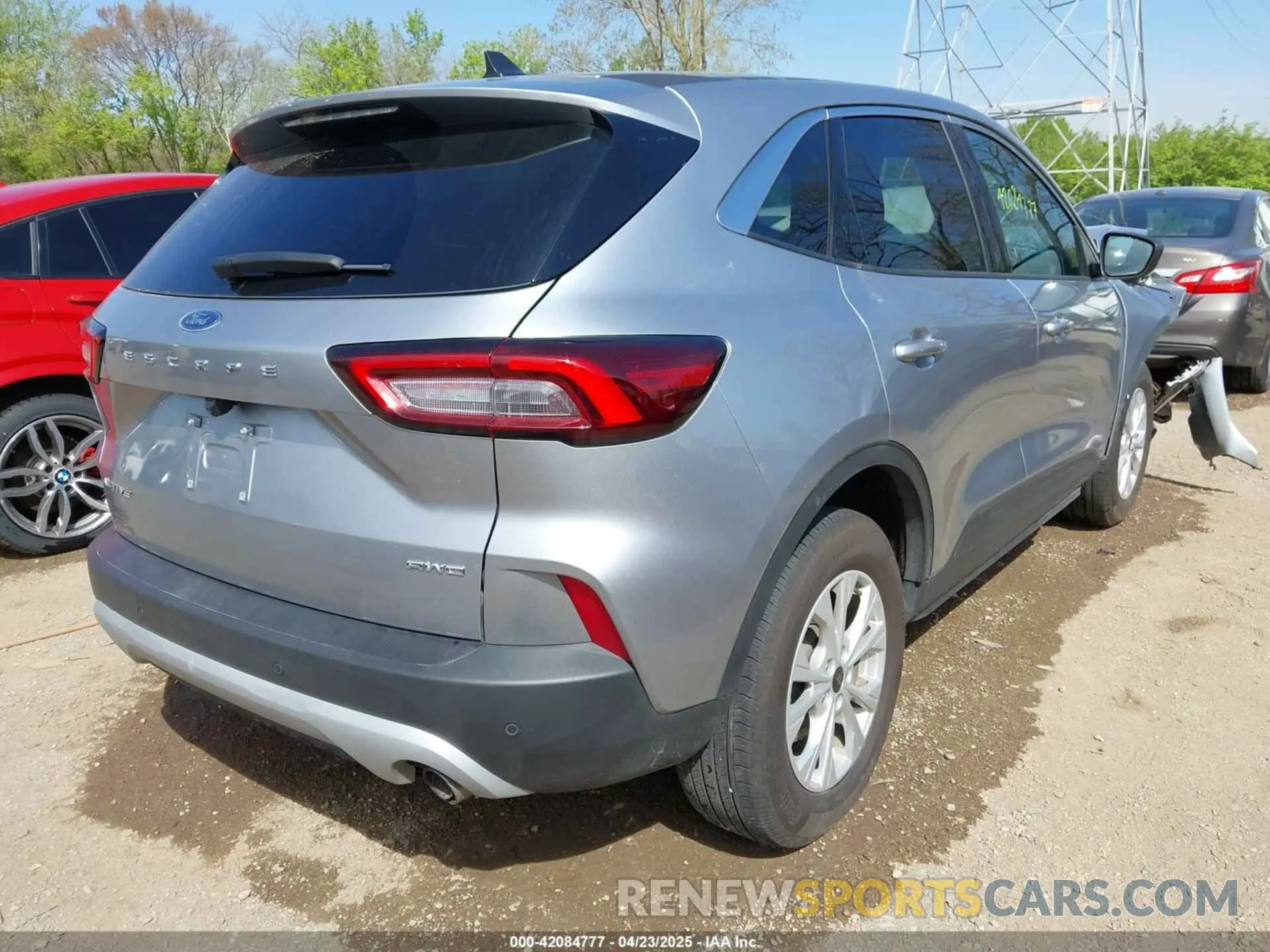 4 Фотография поврежденного автомобиля 1FMCU9GN0PUA51875 FORD ESCAPE 2023