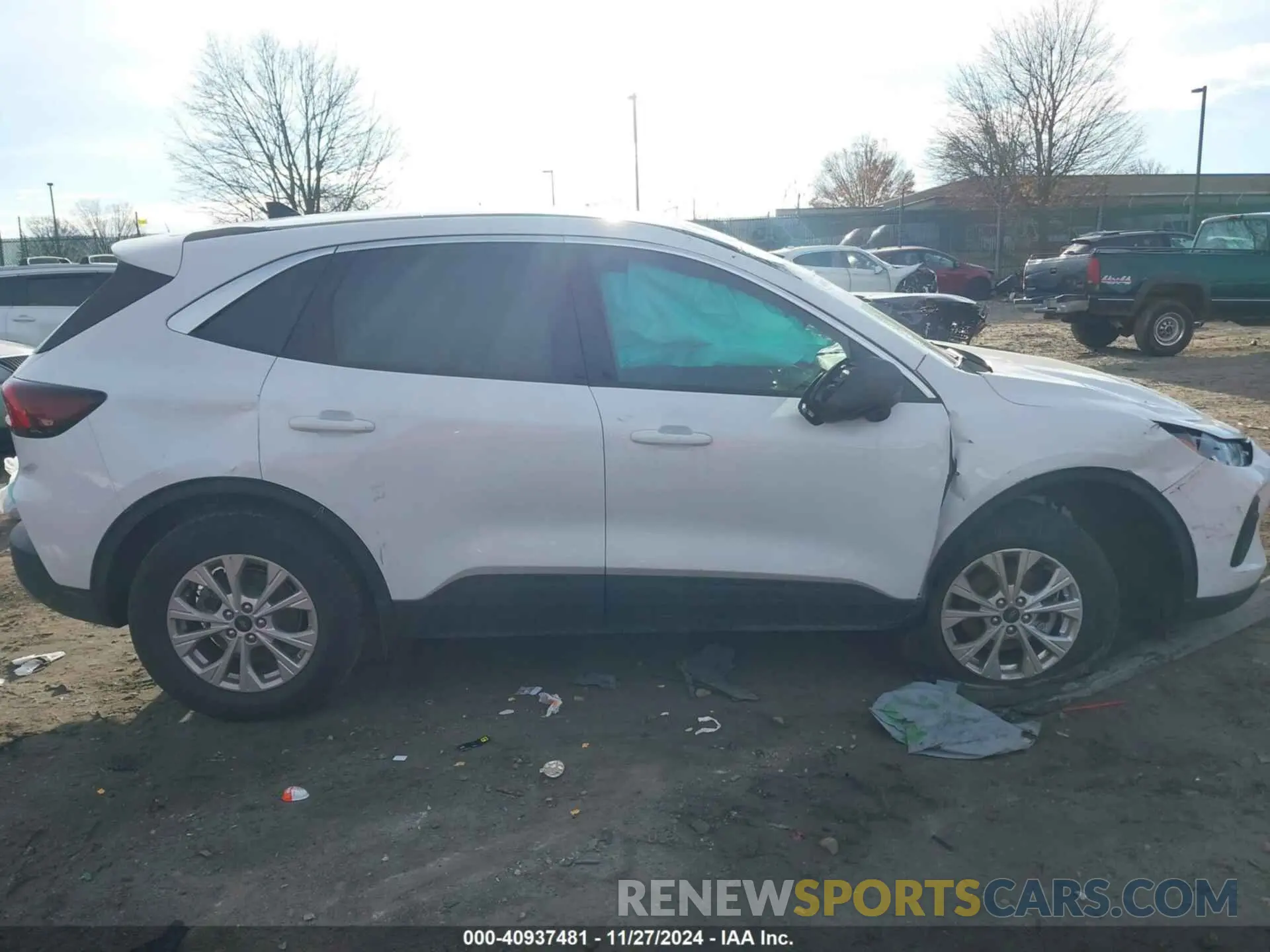 12 Photograph of a damaged car 1FMCU9GN0PUB29281 FORD ESCAPE 2023