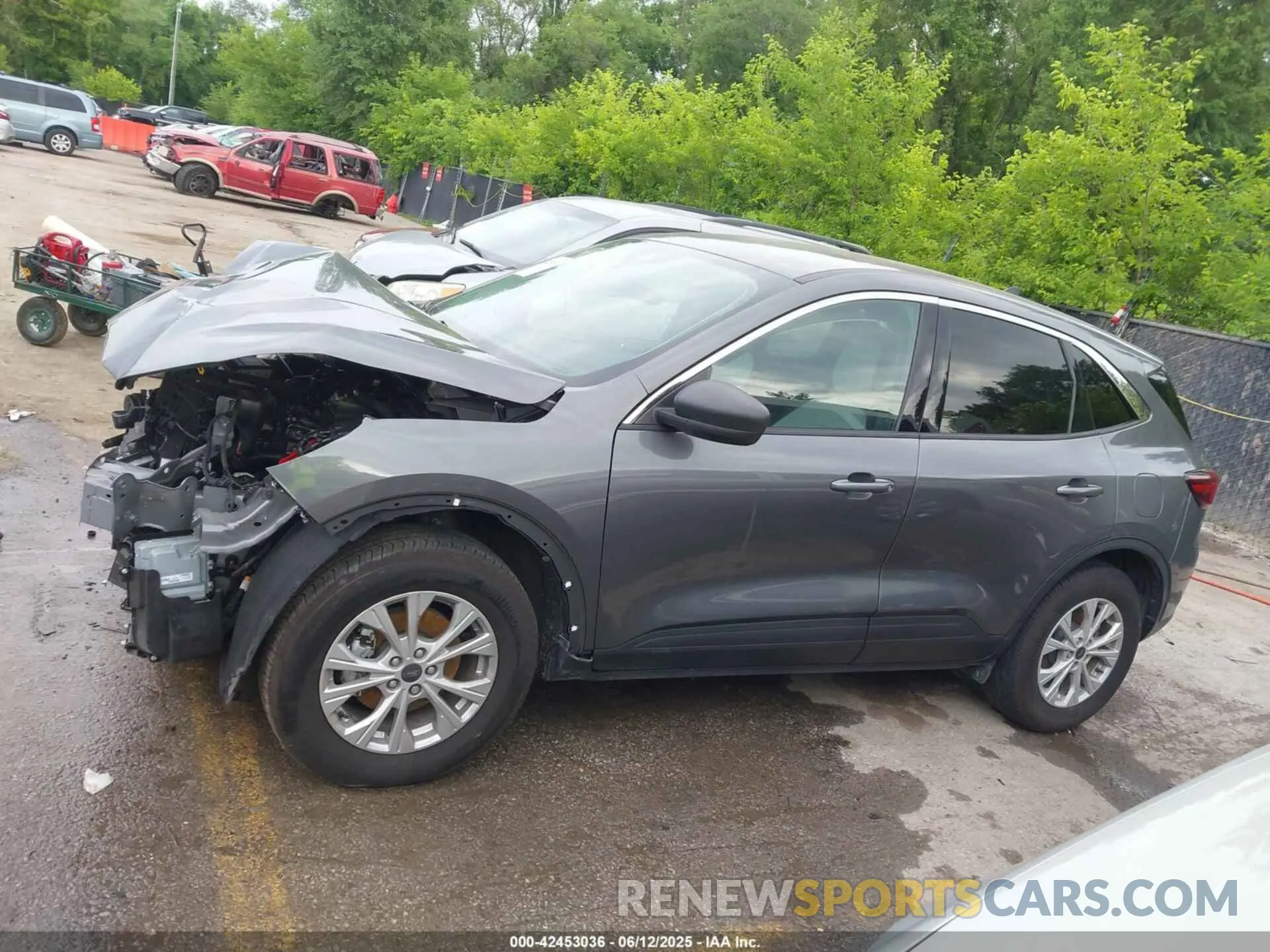 15 Photograph of a damaged car 1FMCU9GN2PUA38321 FORD ESCAPE 2023