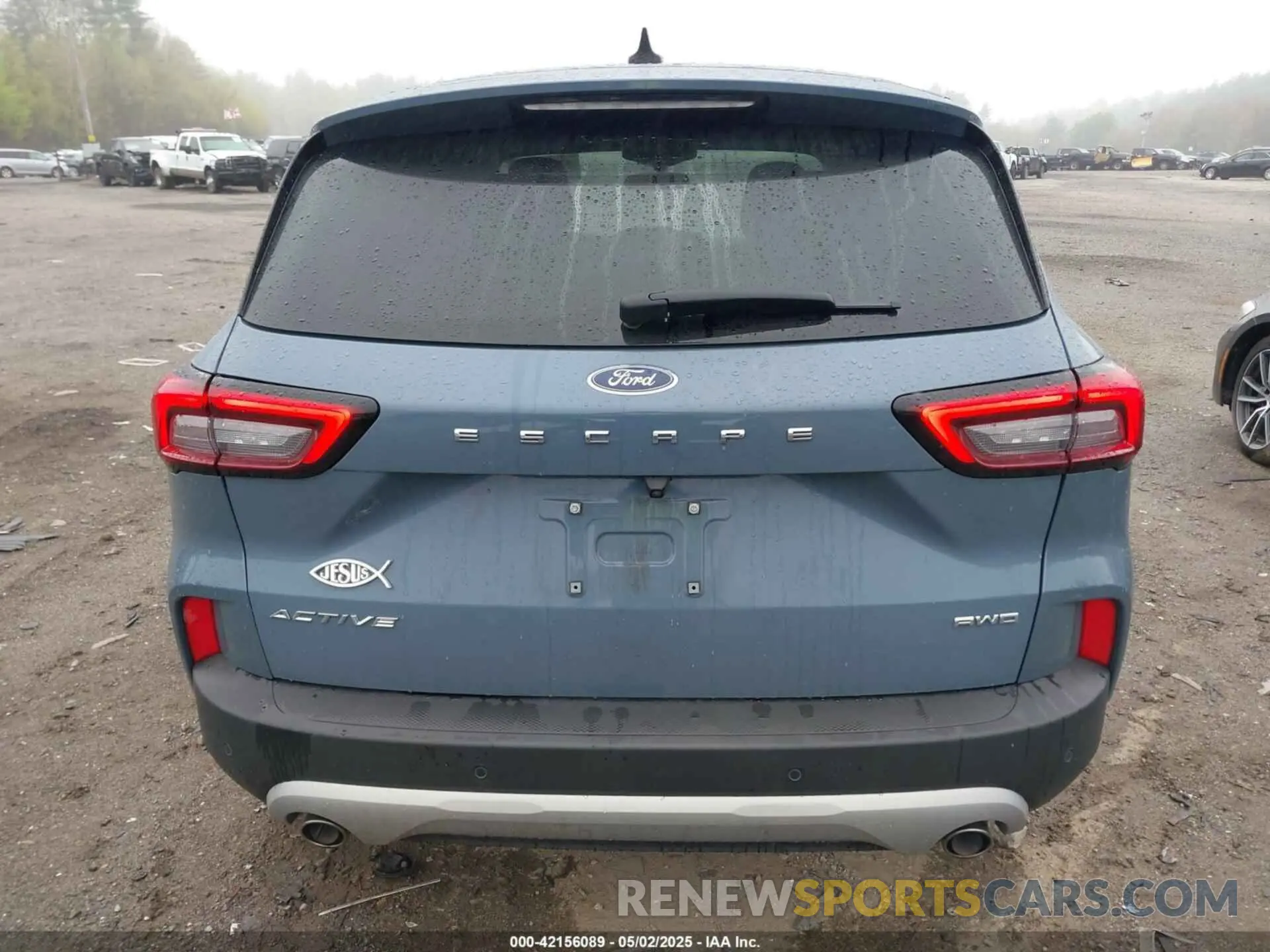 16 Photograph of a damaged car 1FMCU9GN2PUA72694 FORD ESCAPE 2023