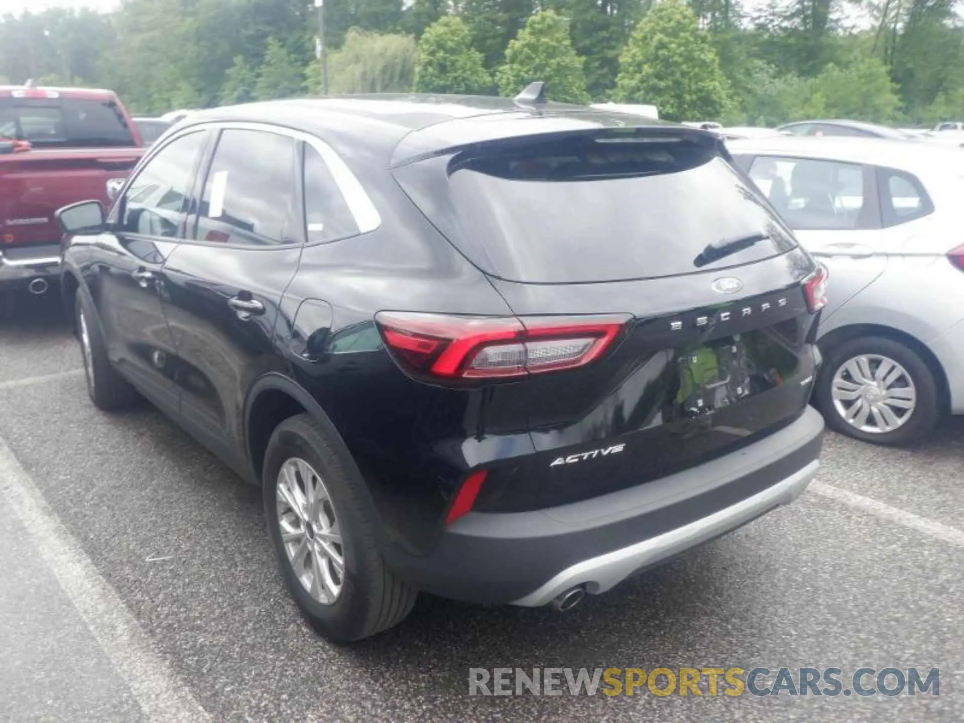 14 Photograph of a damaged car 1FMCU9GN4PUA25828 FORD ESCAPE 2023