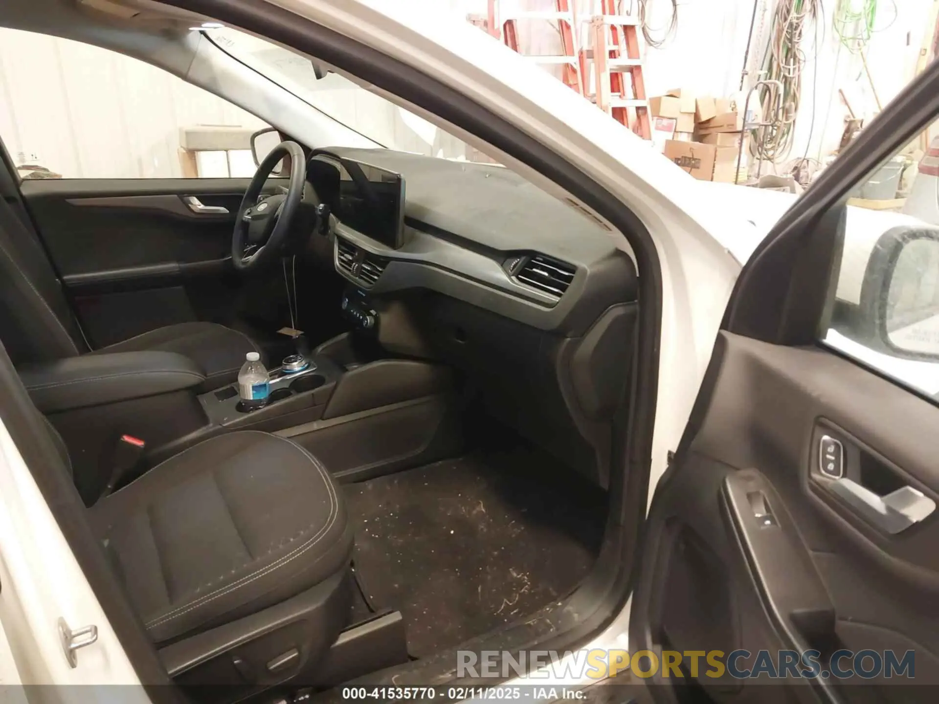 5 Фотография поврежденного автомобиля 1FMCU9GN6PUA88591 FORD ESCAPE 2023