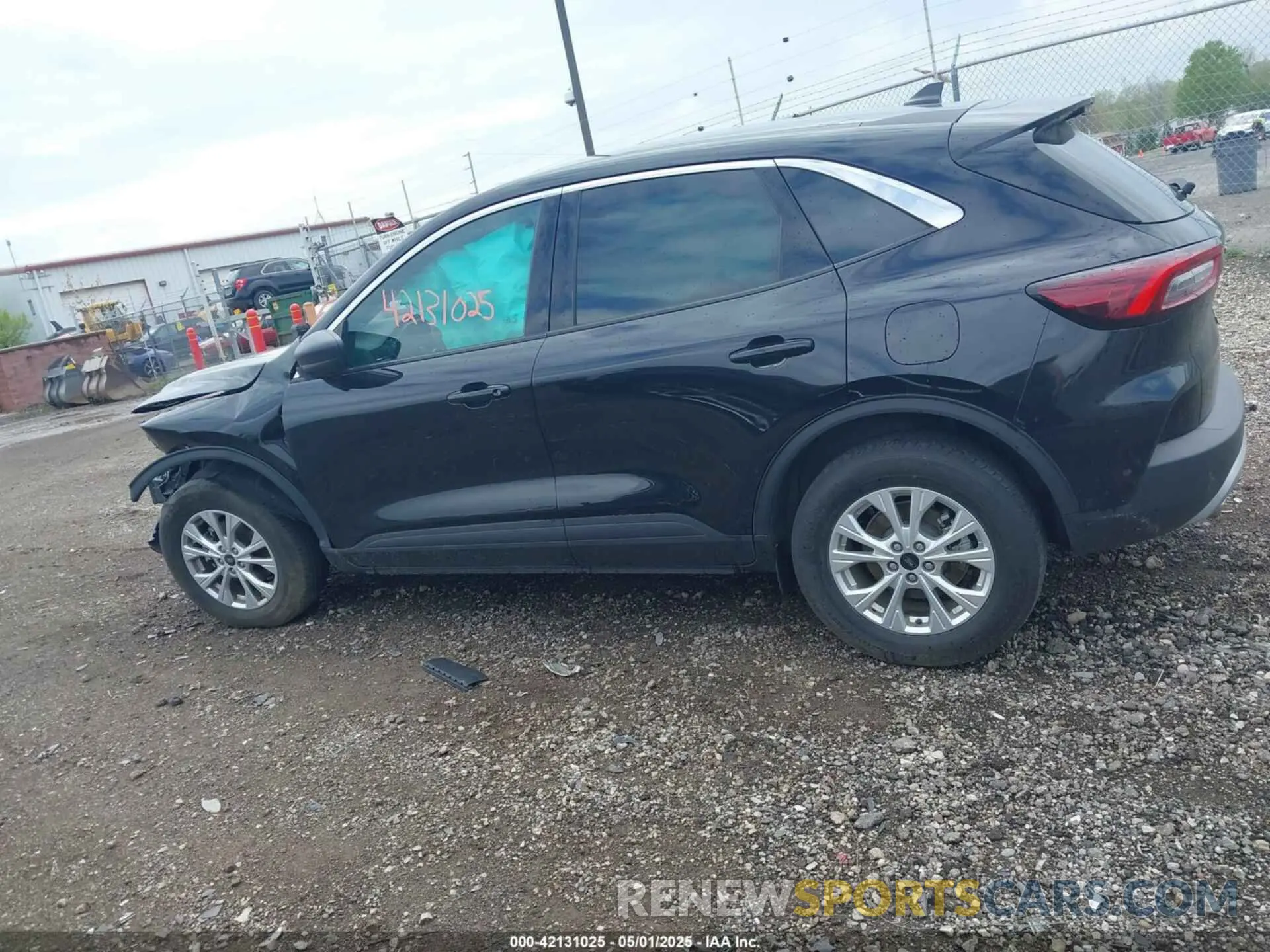 13 Photograph of a damaged car 1FMCU9GN7PUA04116 FORD ESCAPE 2023