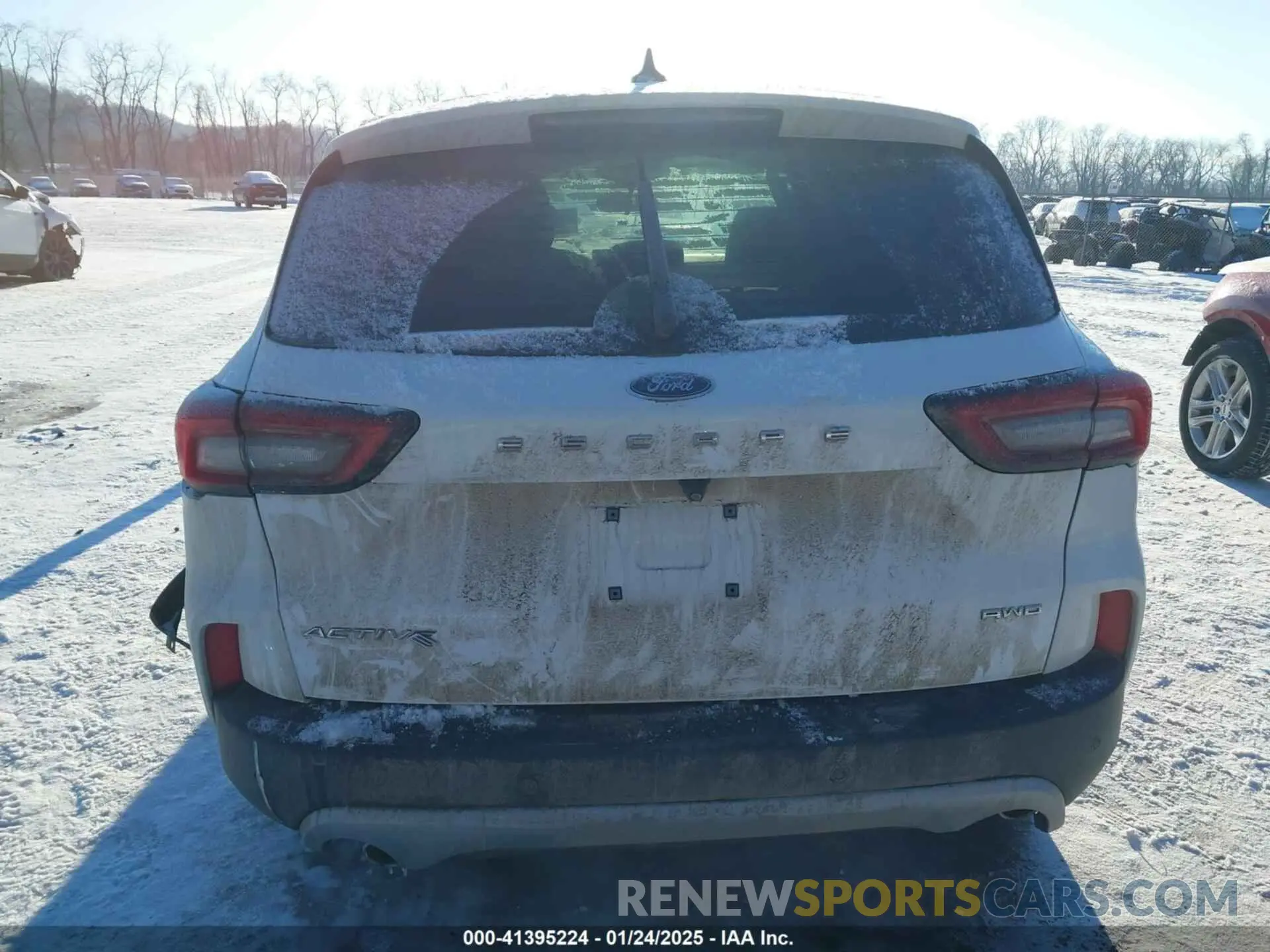 17 Фотография поврежденного автомобиля 1FMCU9GN7PUB42996 FORD ESCAPE 2023
