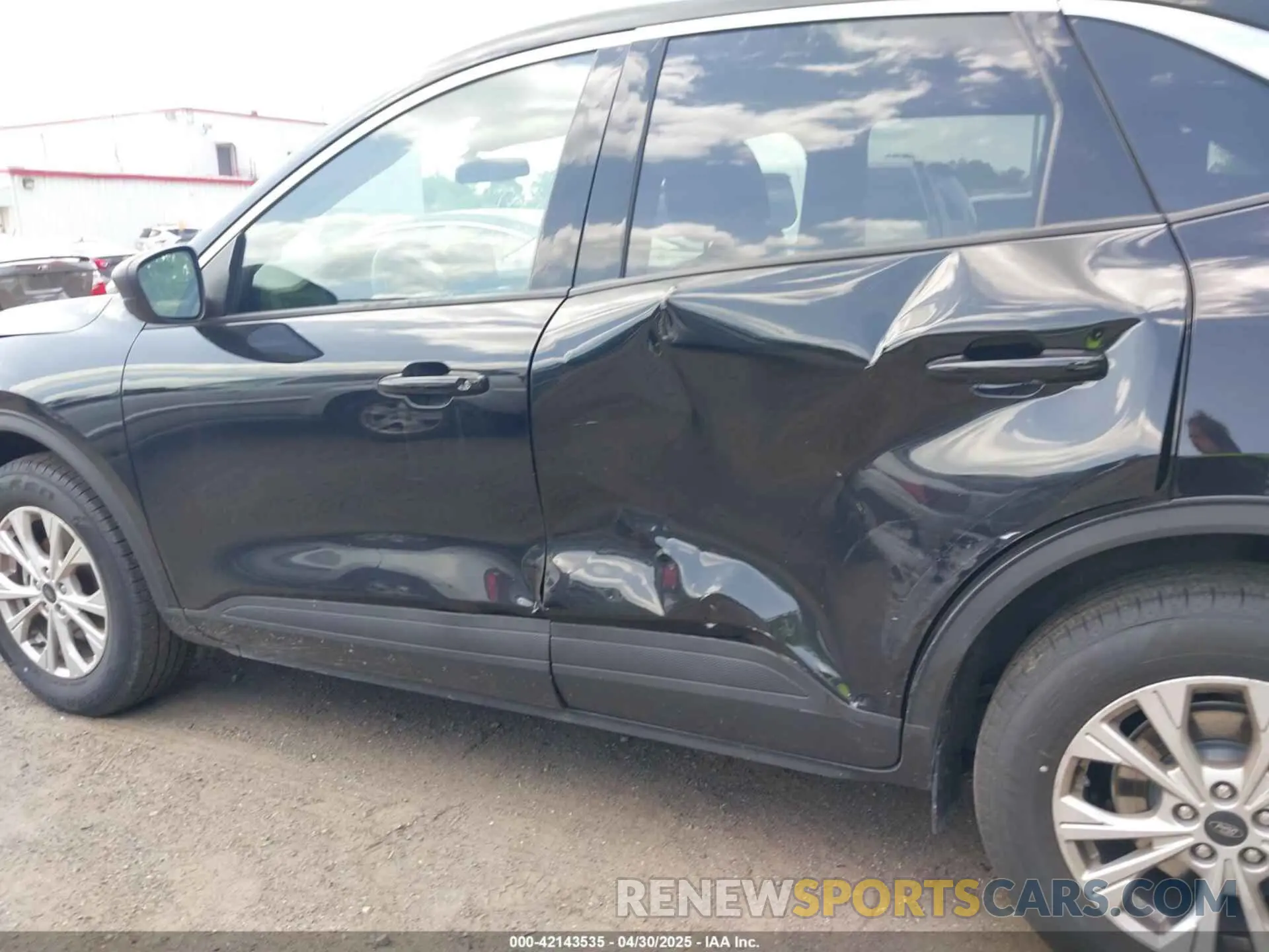 14 Фотография поврежденного автомобиля 1FMCU9GN8PUA11513 FORD ESCAPE 2023